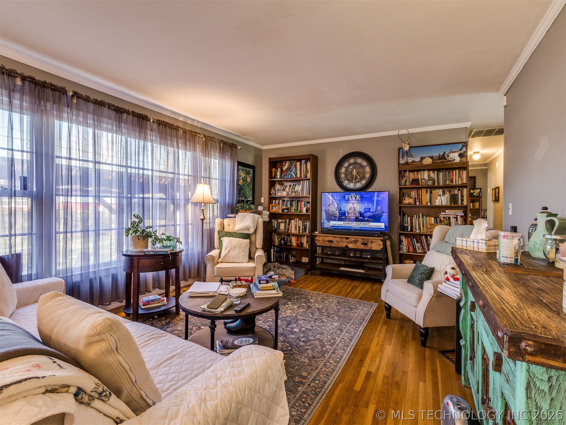 1541 E 61st Street Property Photo 9