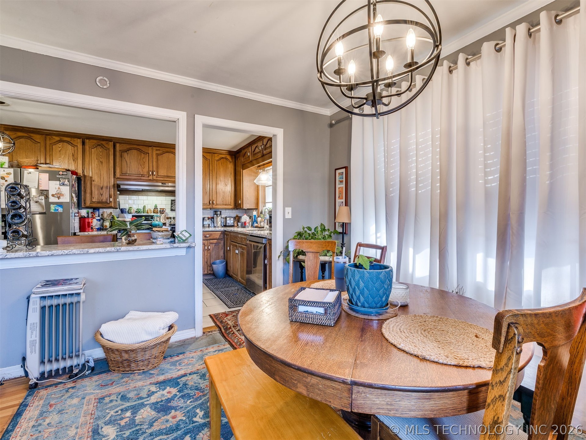 1541 E 61st Street Property Photo 12