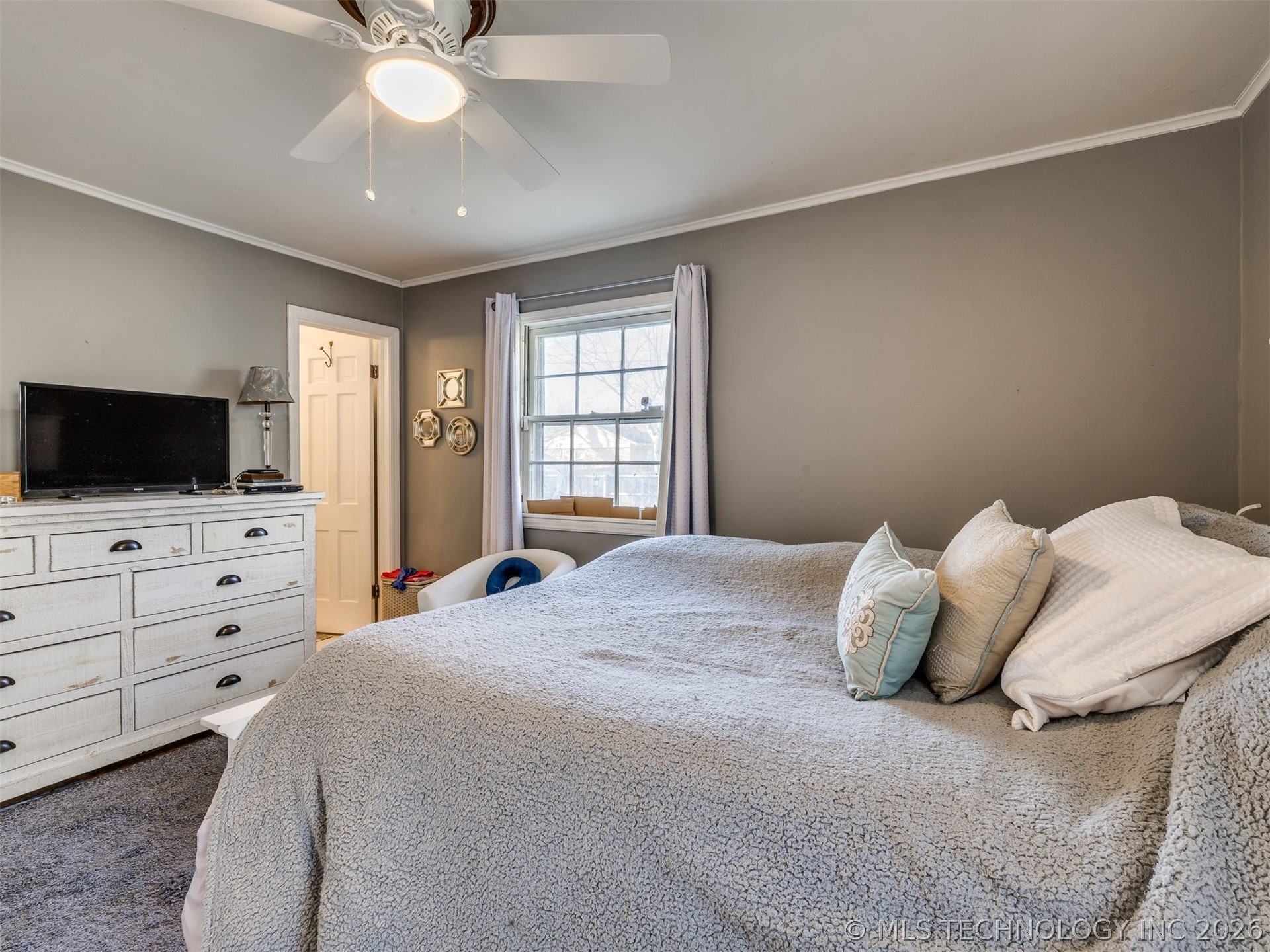 1541 E 61st Street Property Photo 22