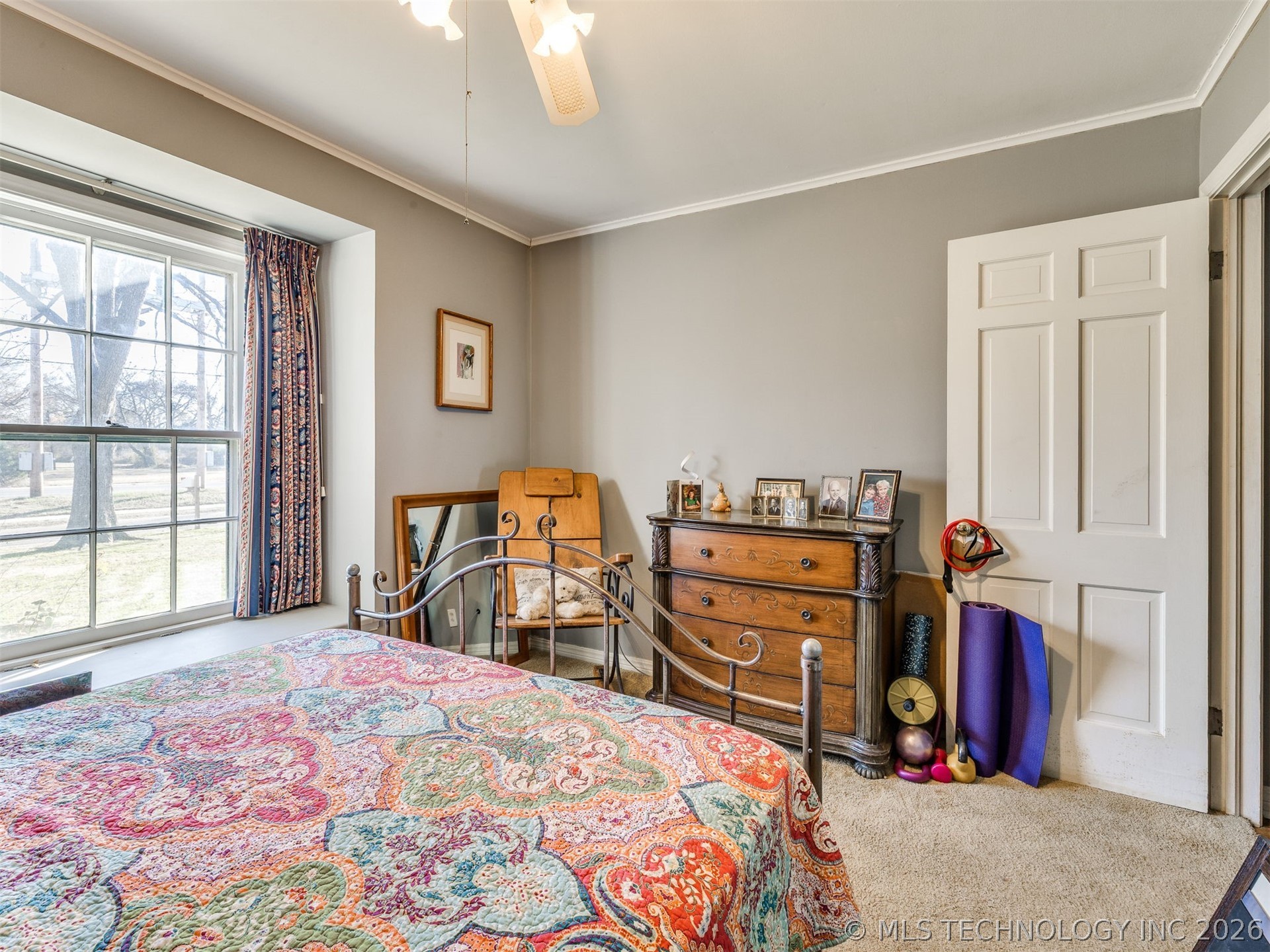 1541 E 61st Street Property Photo 25