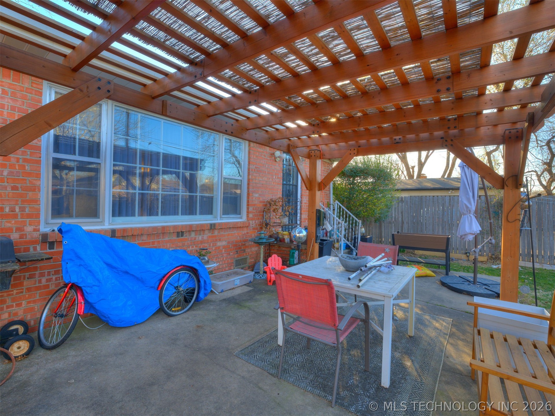 1541 E 61st Street Property Photo 35