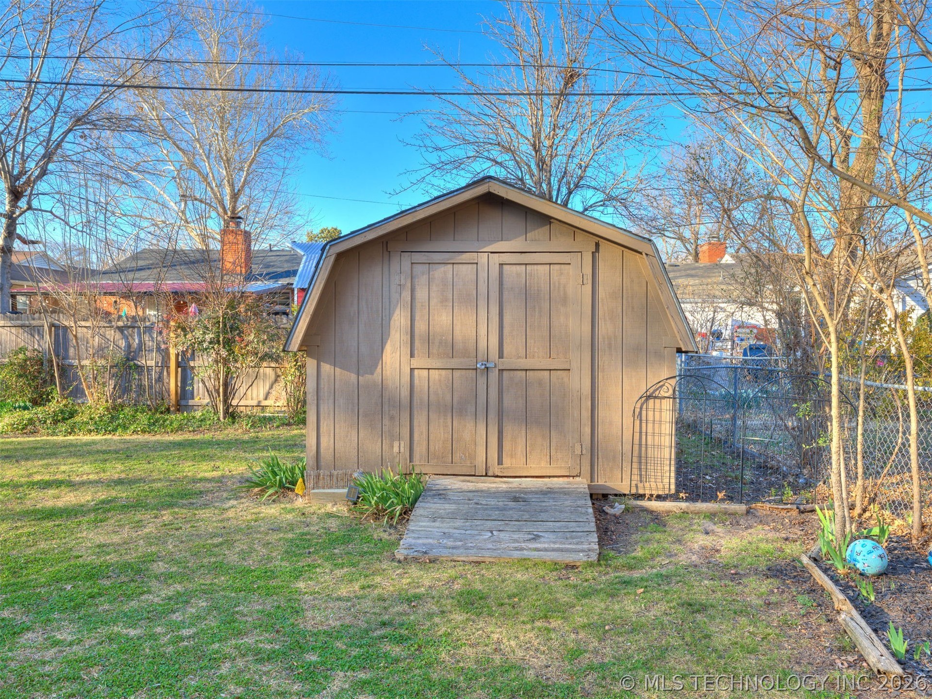 1541 E 61st Street Property Photo 36