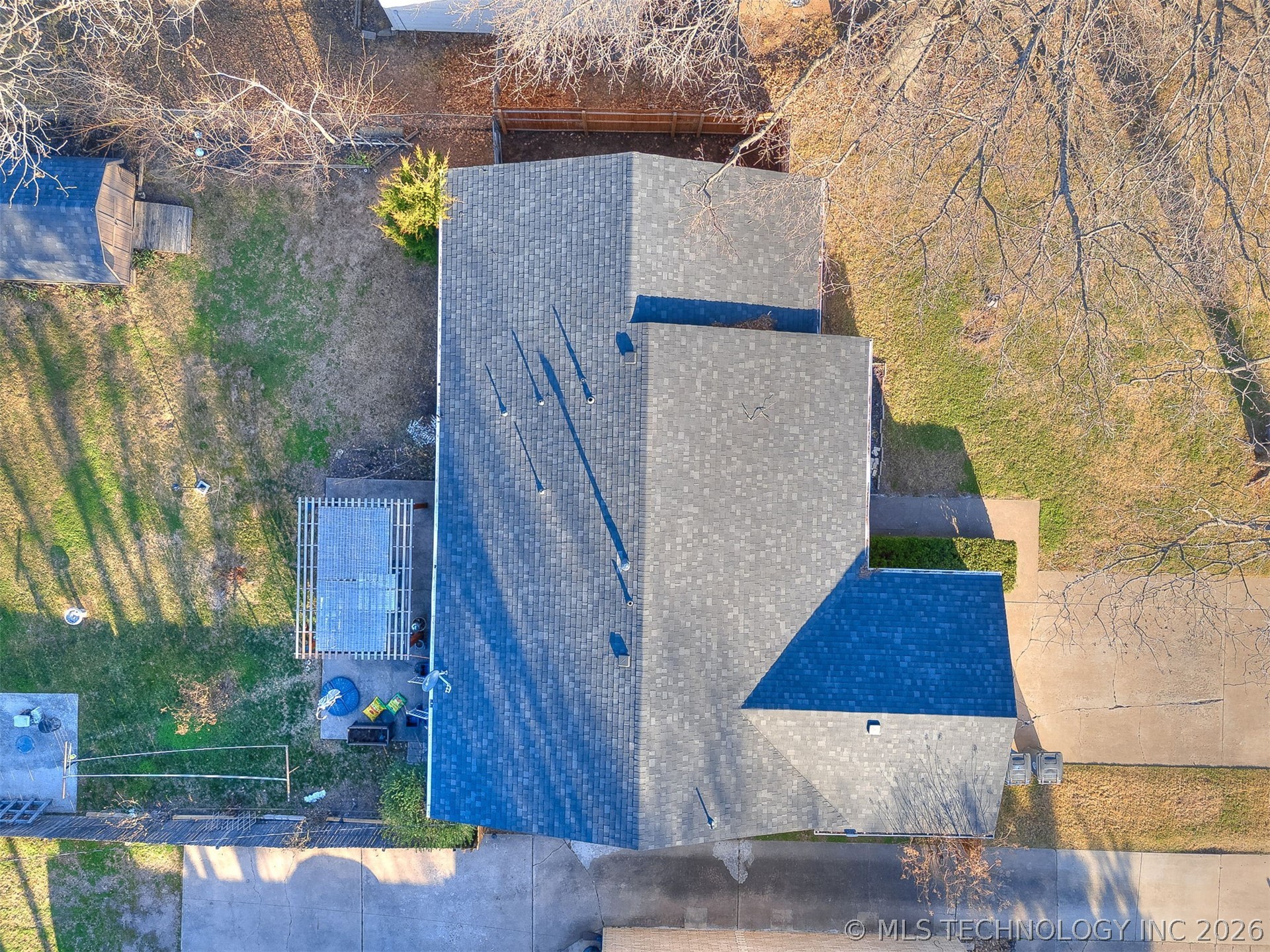 1541 E 61st Street Property Photo 37