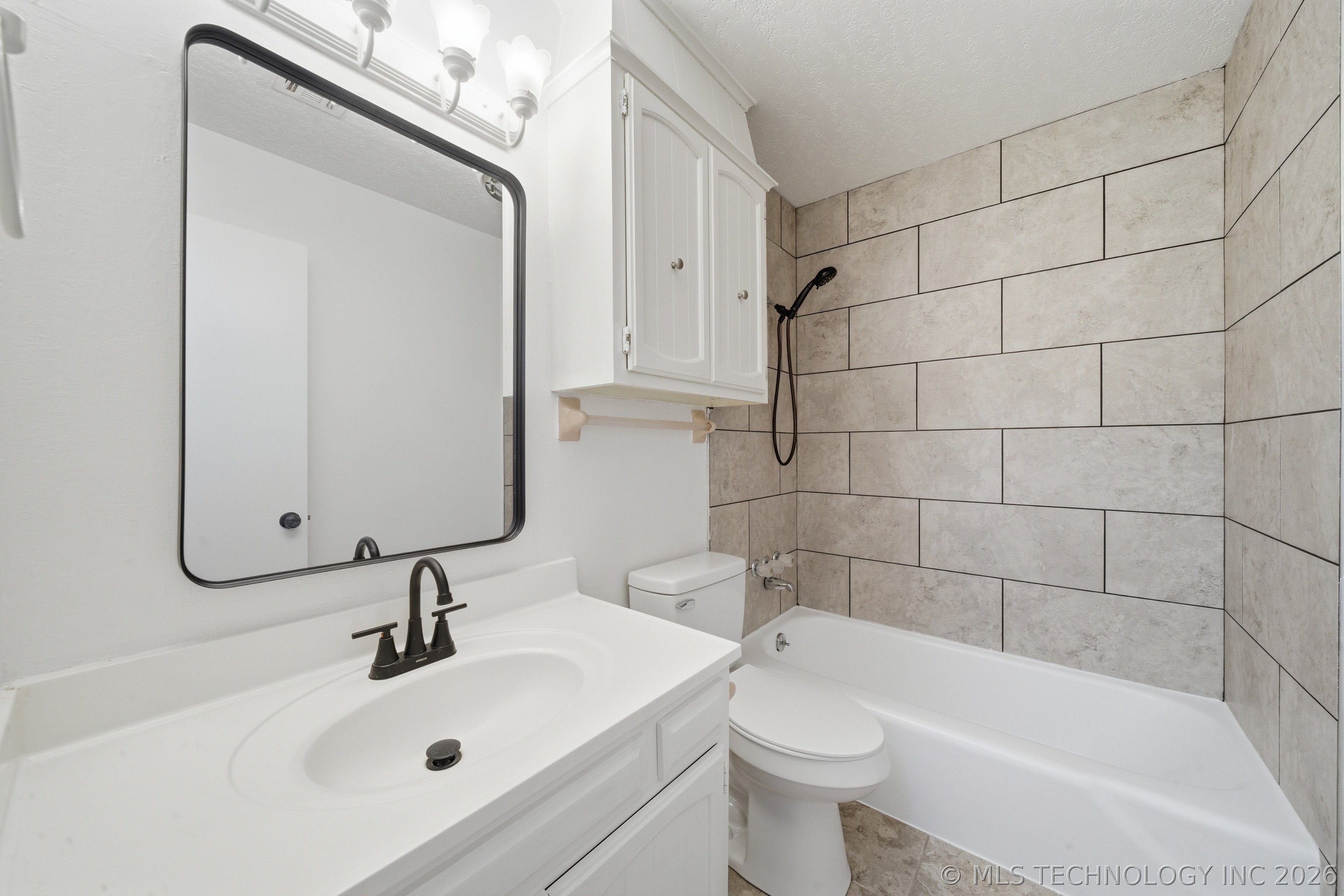 13971 S 94th East Avenue Property Photo 21