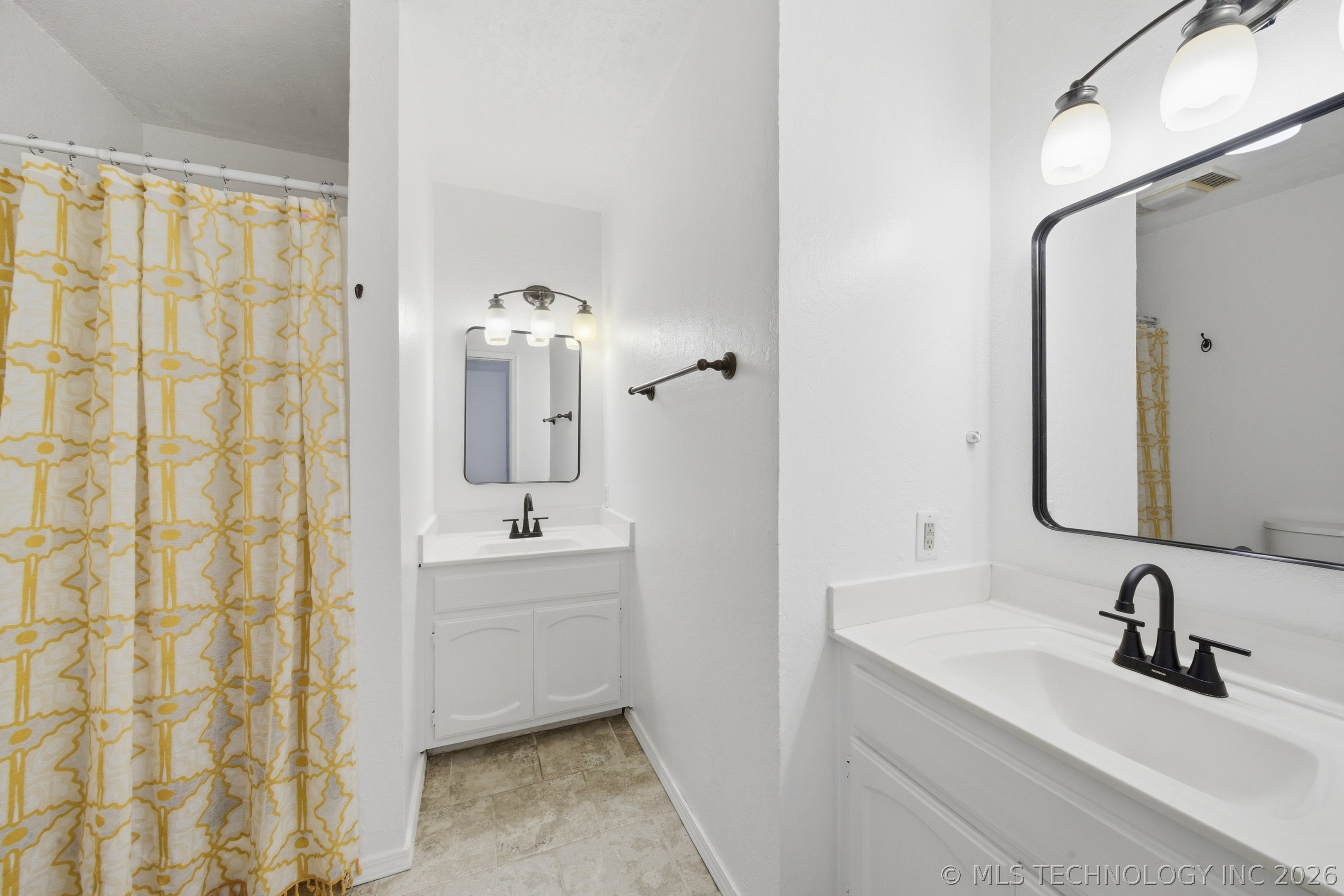 13971 S 94th East Avenue Property Photo 23