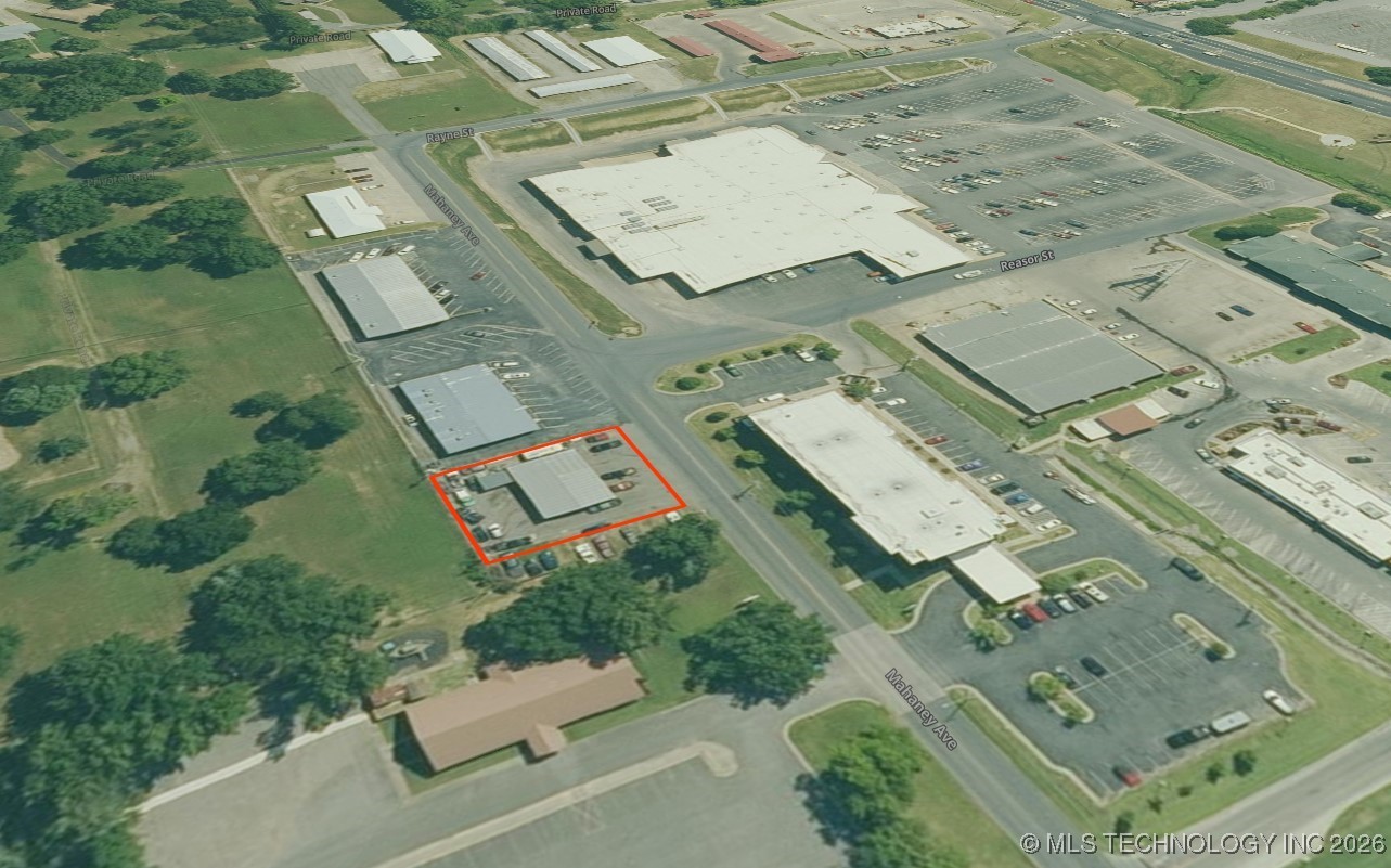 2113 Mahaney Avenue Property Photo 8