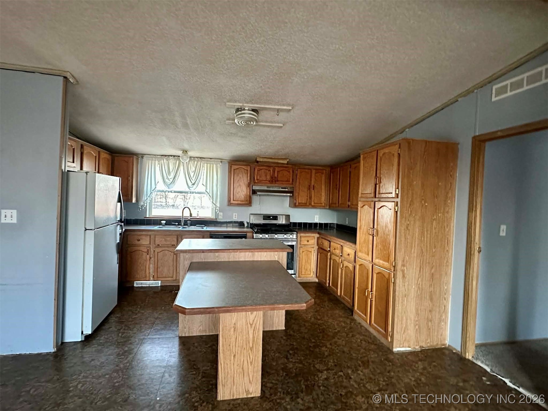 33900 S 4220 Road Property Photo 9