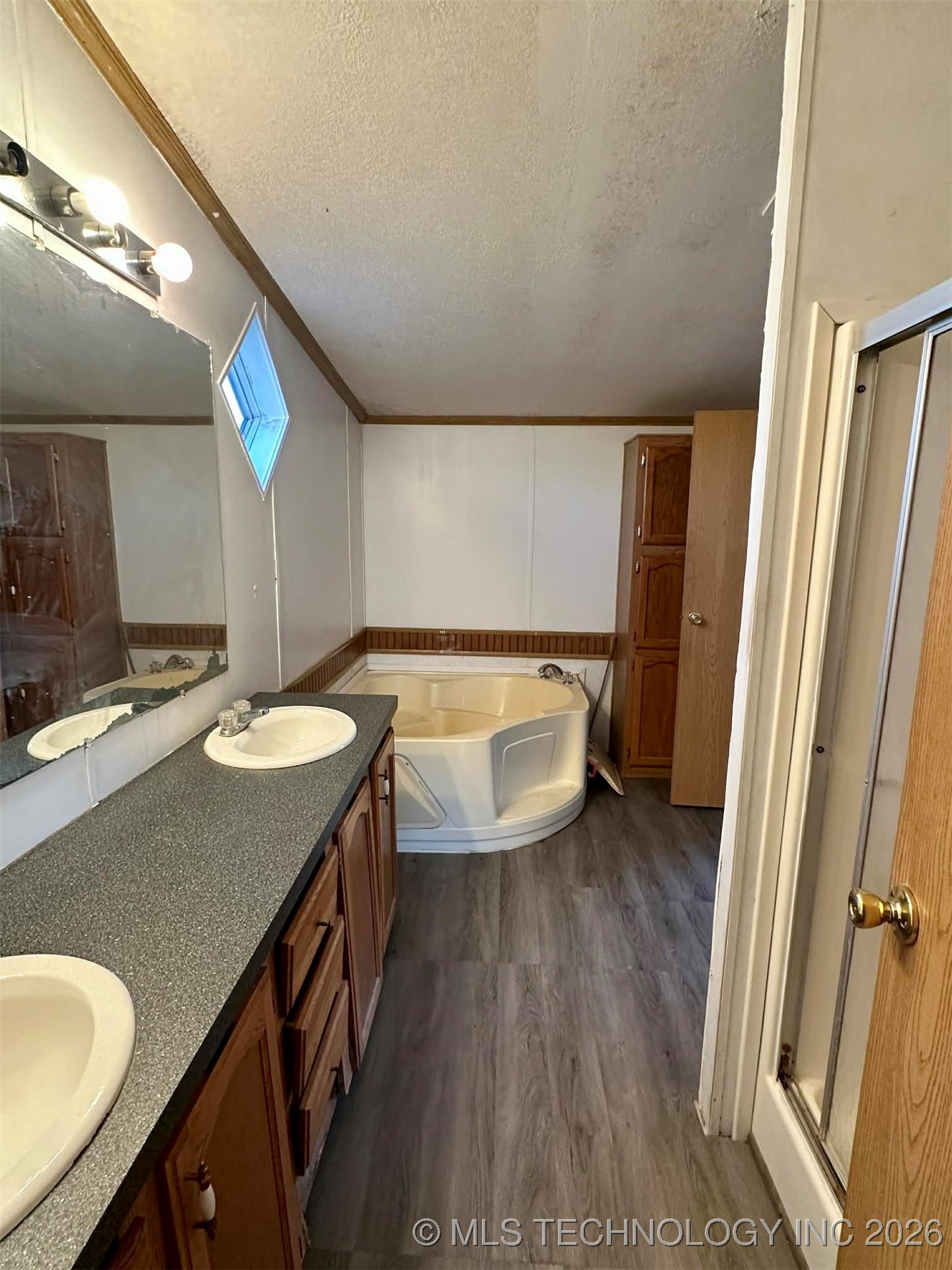 33900 S 4220 Road Property Photo 10