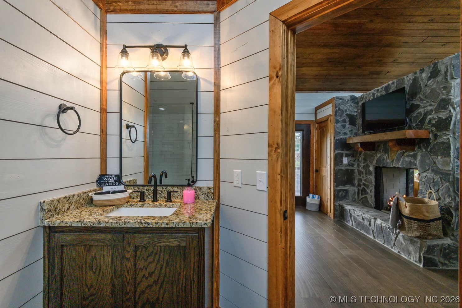 106 Red Holly Trail Property Photo 15