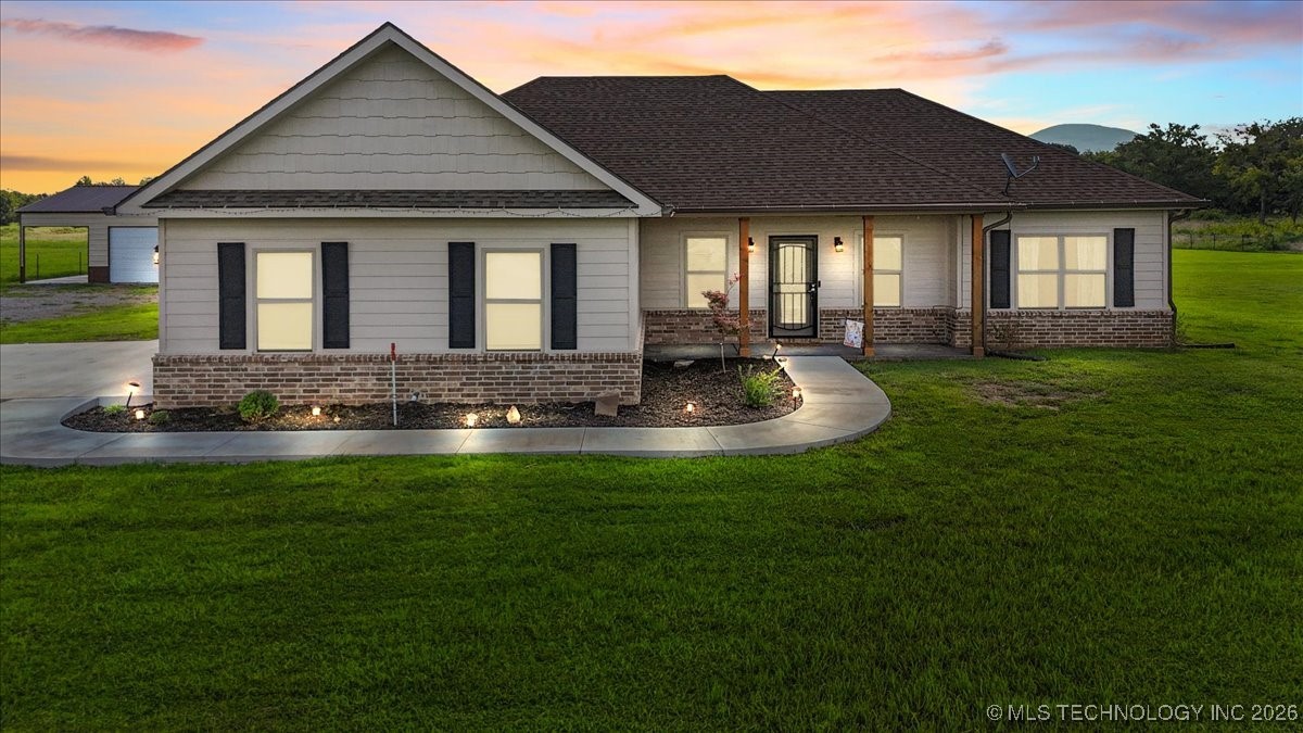 32160 Midway Road Property Photo 1