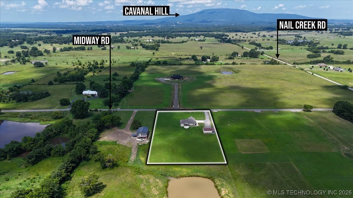 32160 Midway Road Property Photo 9