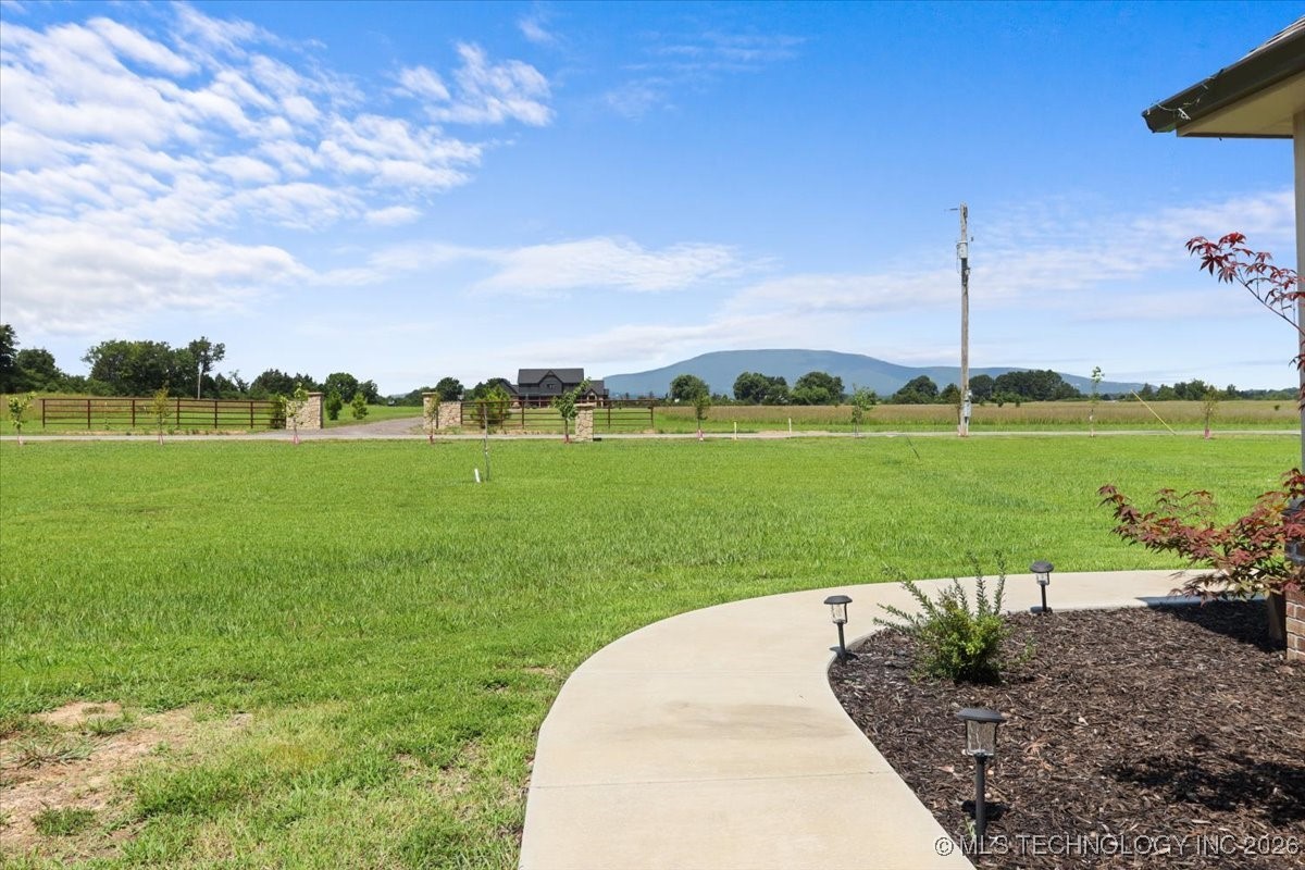 32160 Midway Road Property Photo 10