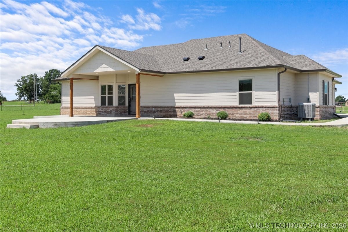 32160 Midway Road Property Photo 13