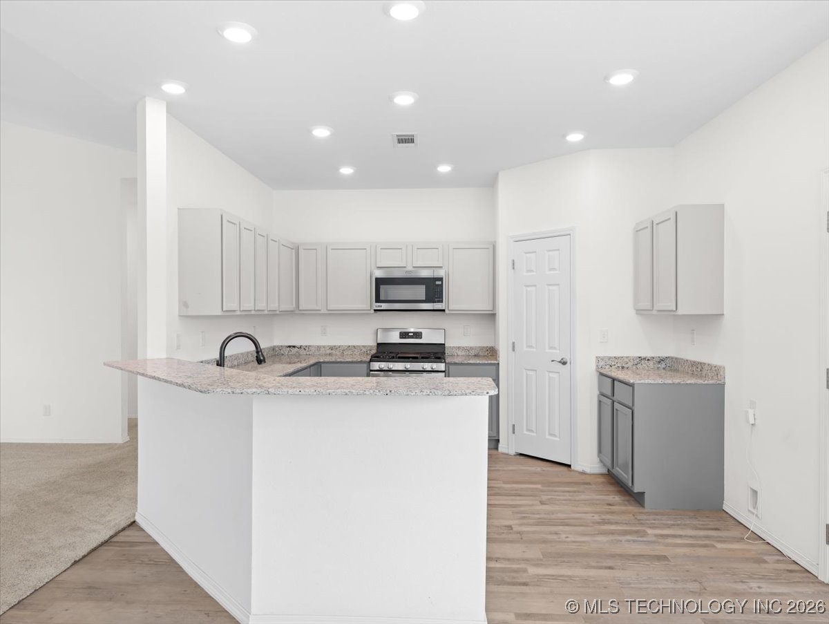 32160 Midway Road Property Photo 17