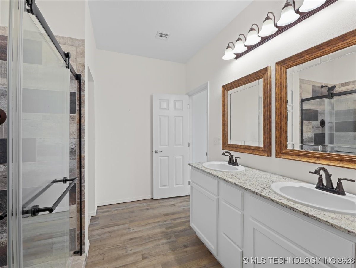 32160 Midway Road Property Photo 29