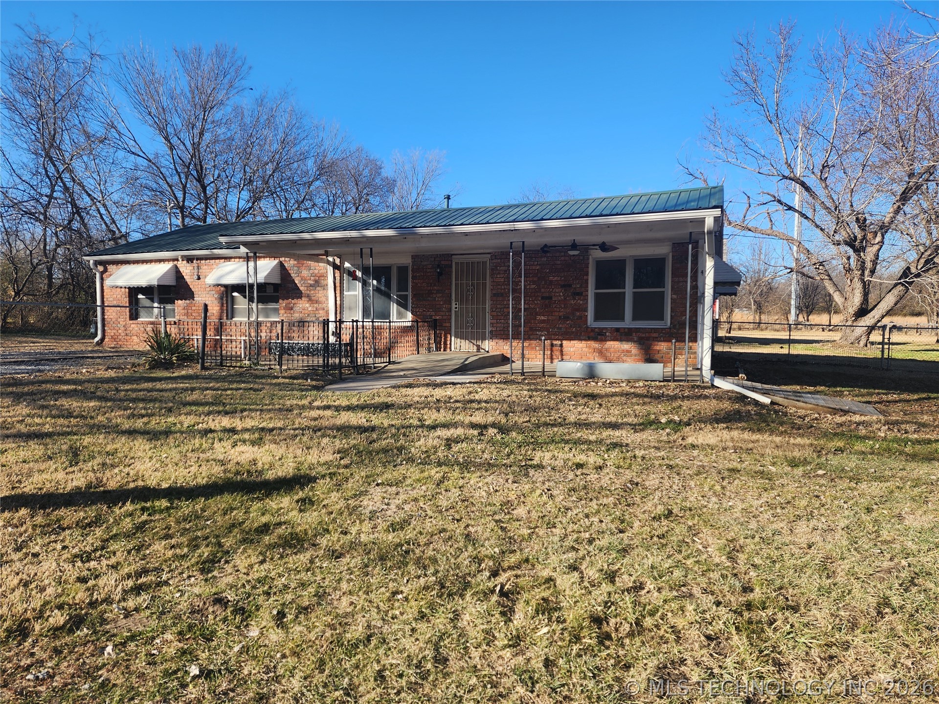 7591 W 75th Street Property Photo 1