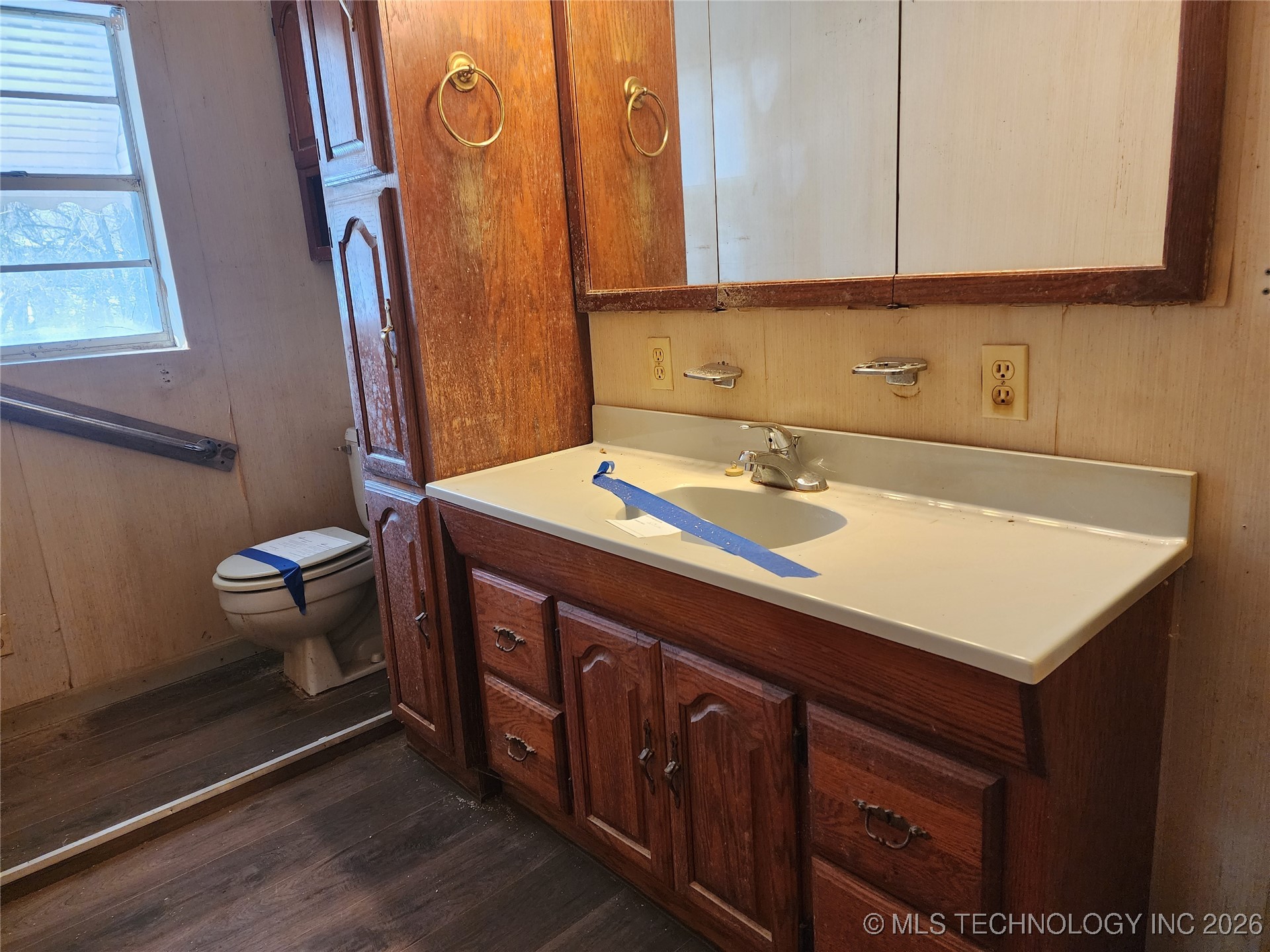 7591 W 75th Street Property Photo 20