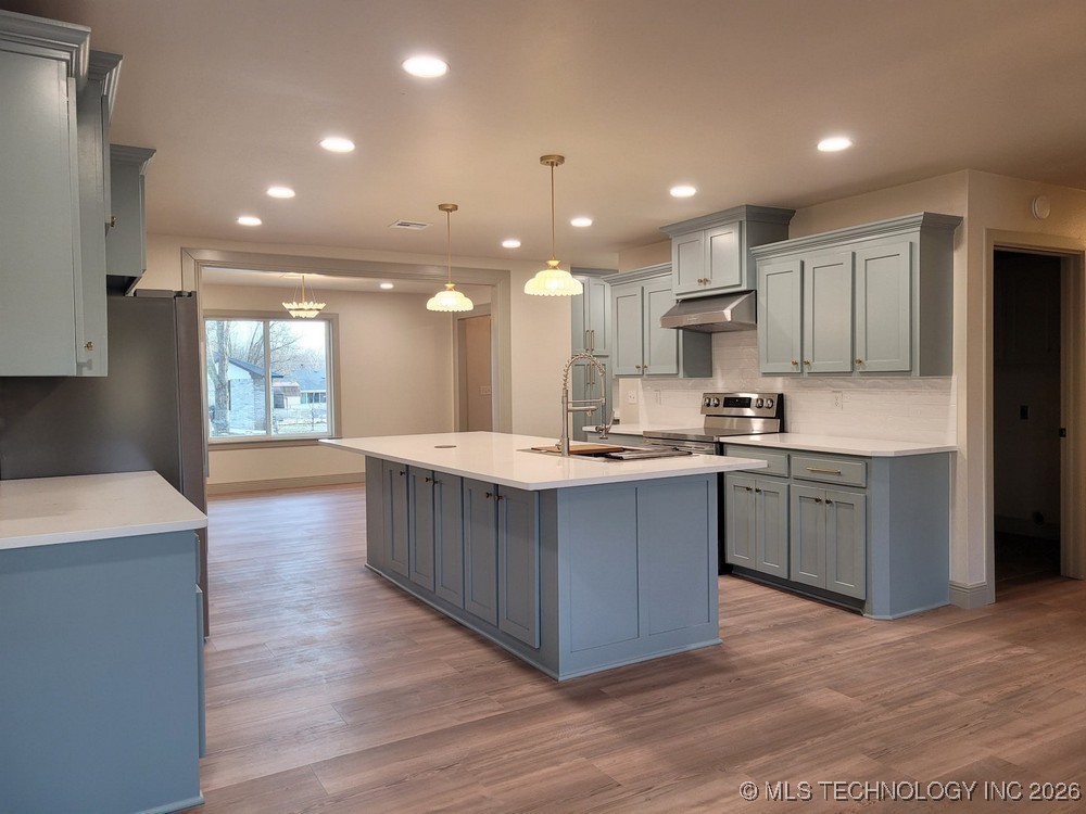 503 Kim Street Property Photo 10