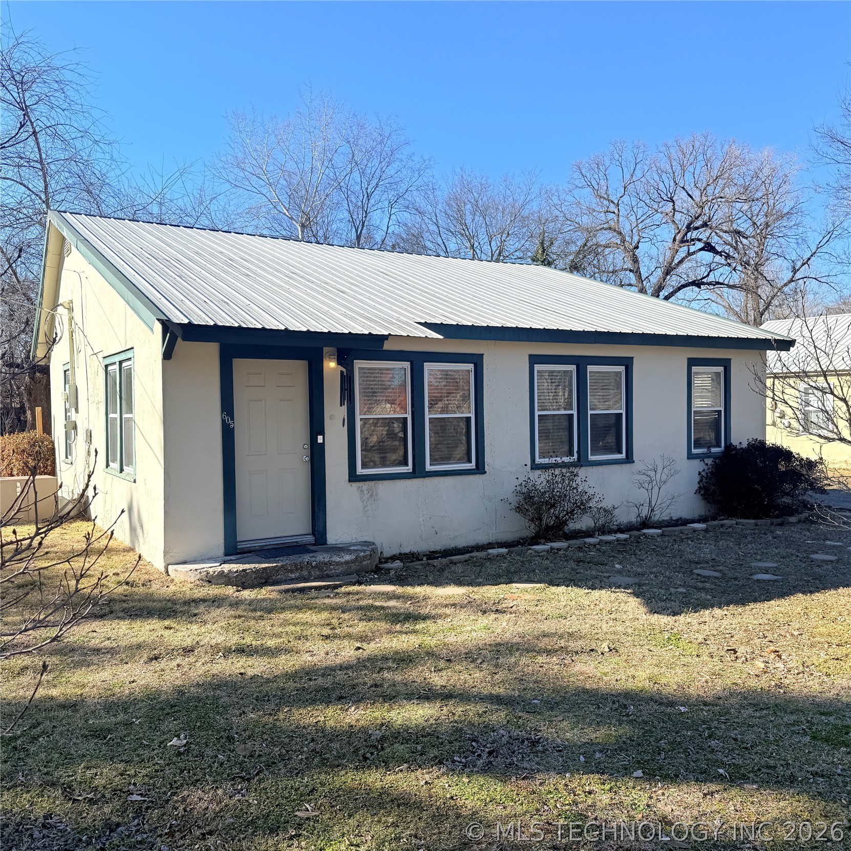 605 Russell Avenue Property Photo 1