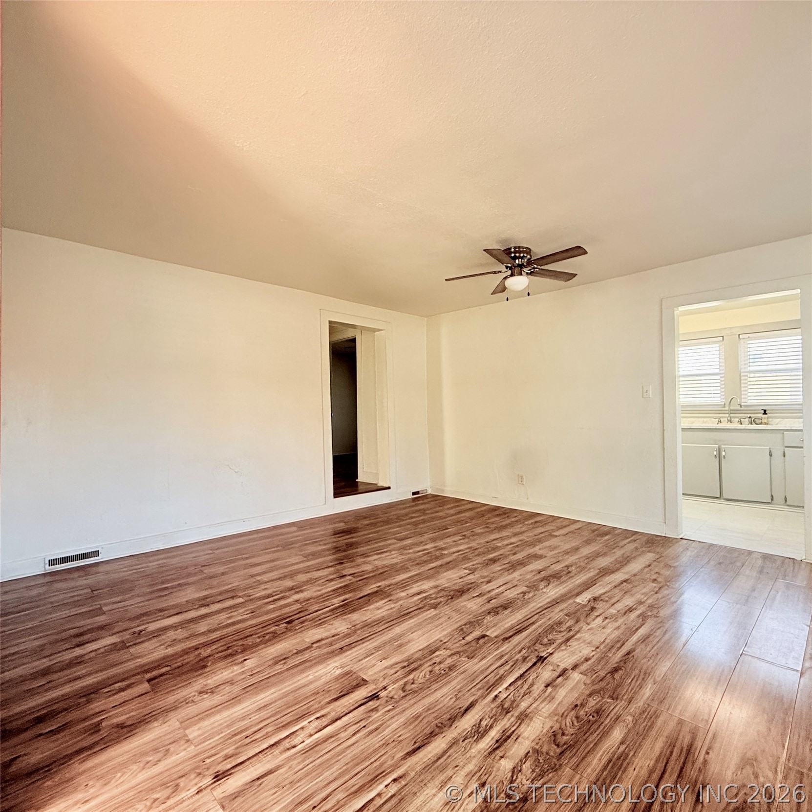 605 Russell Avenue Property Photo 6