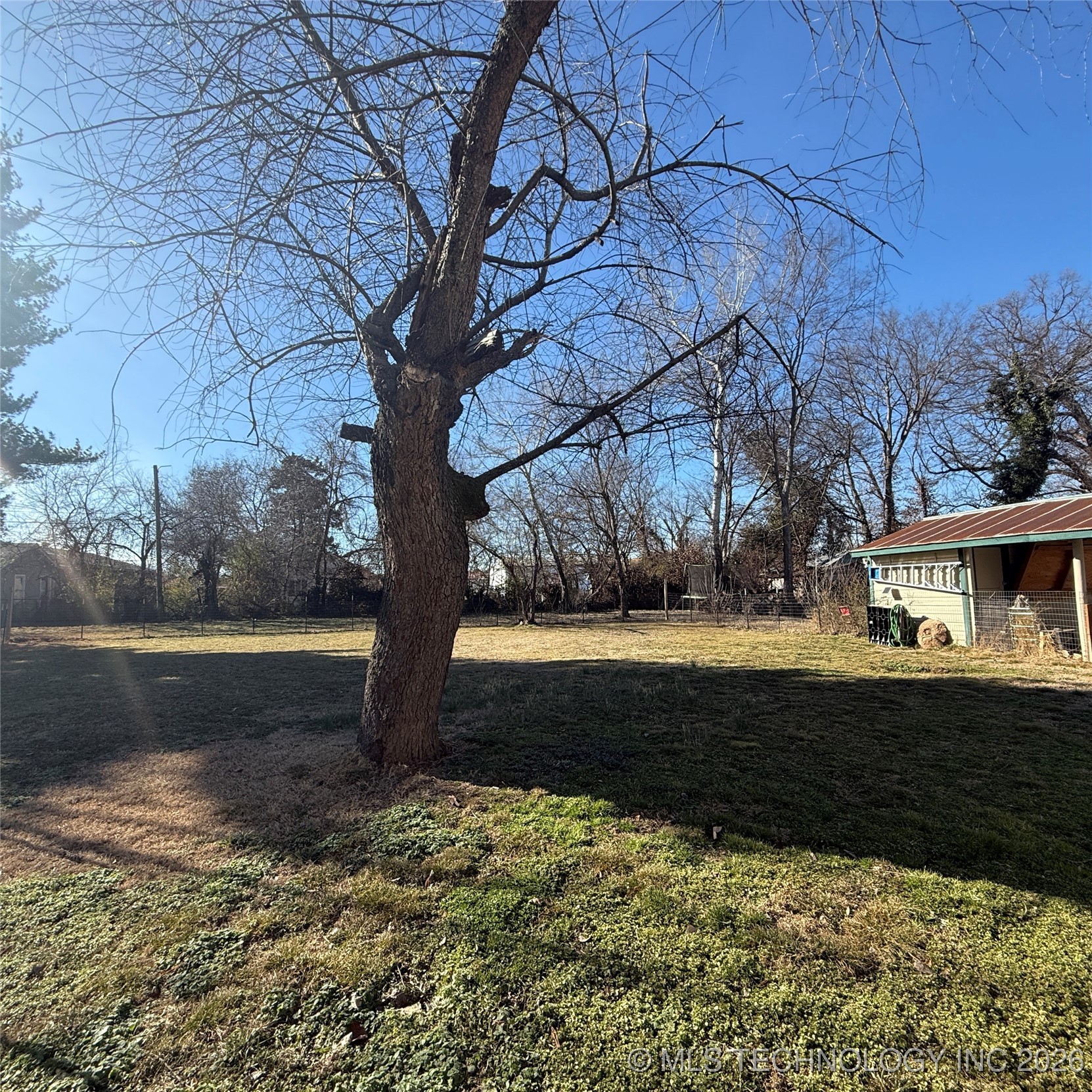 605 Russell Avenue Property Photo 32