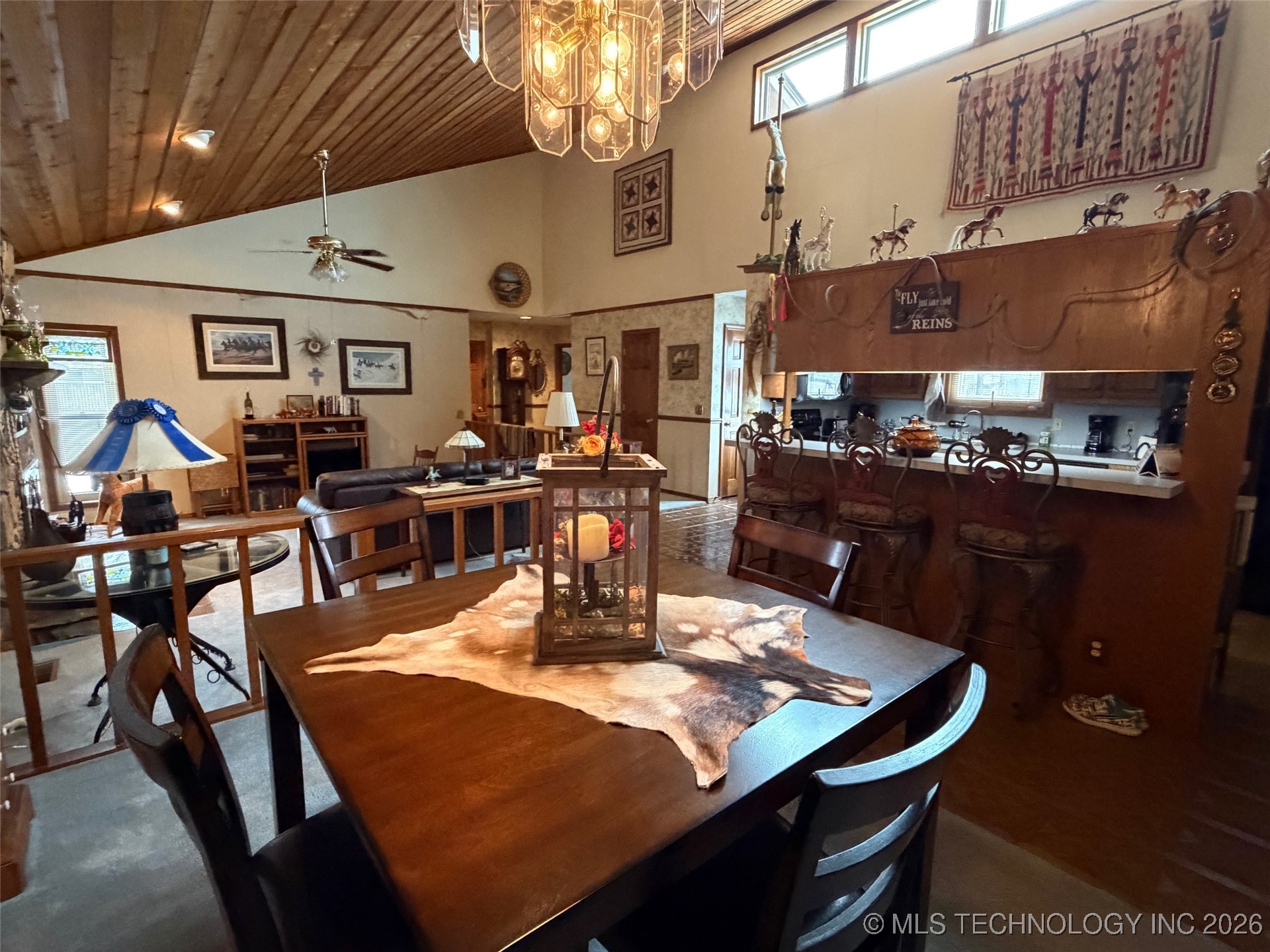 860 Lori Lane Property Photo 14