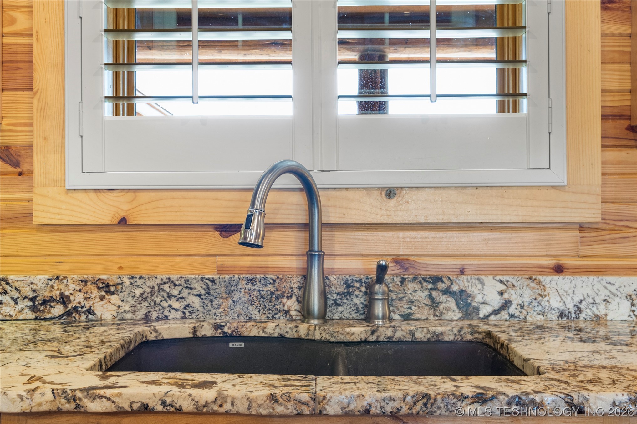 72860 S 220 Road Property Photo 12