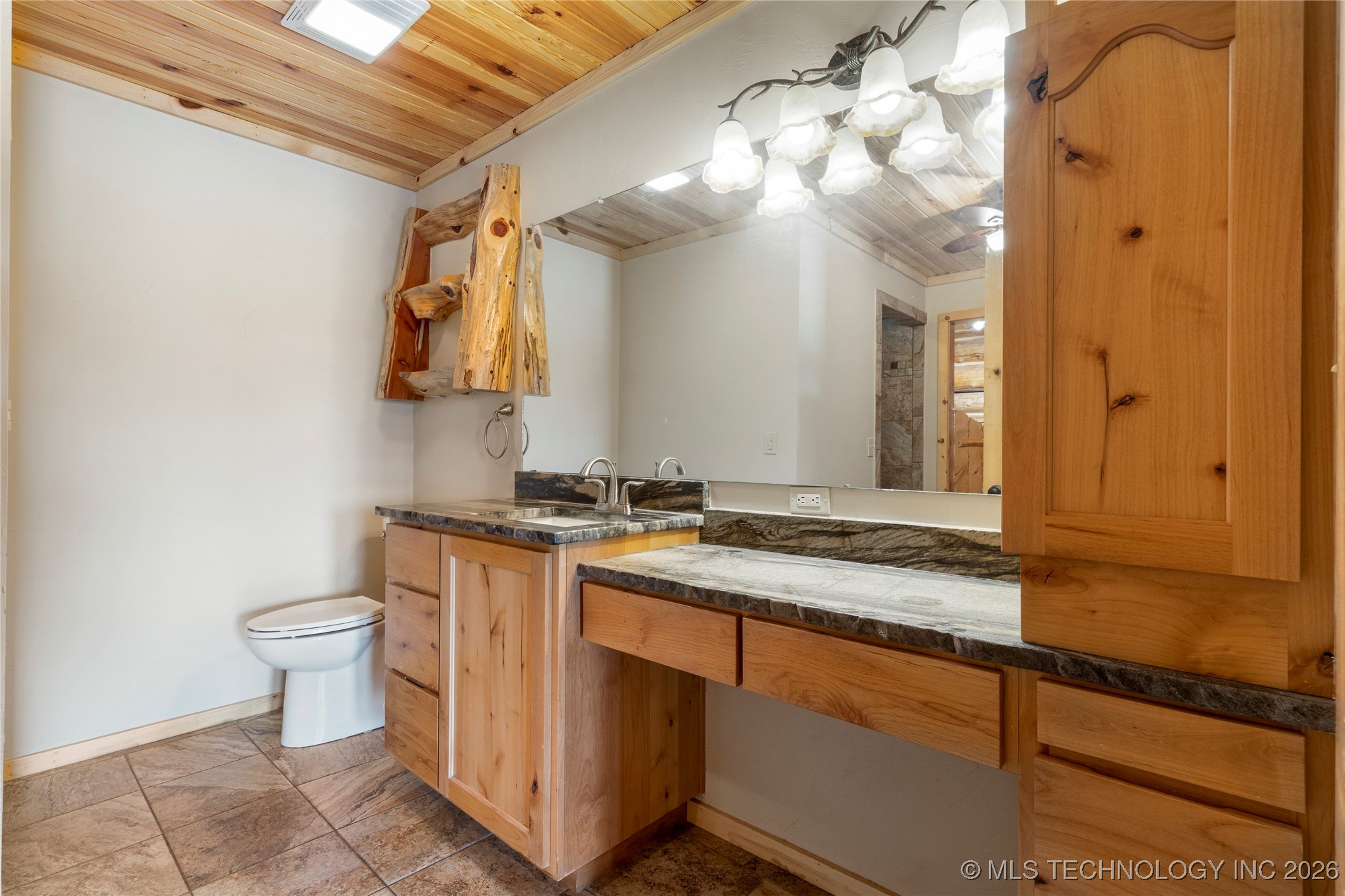 72860 S 220 Road Property Photo 24