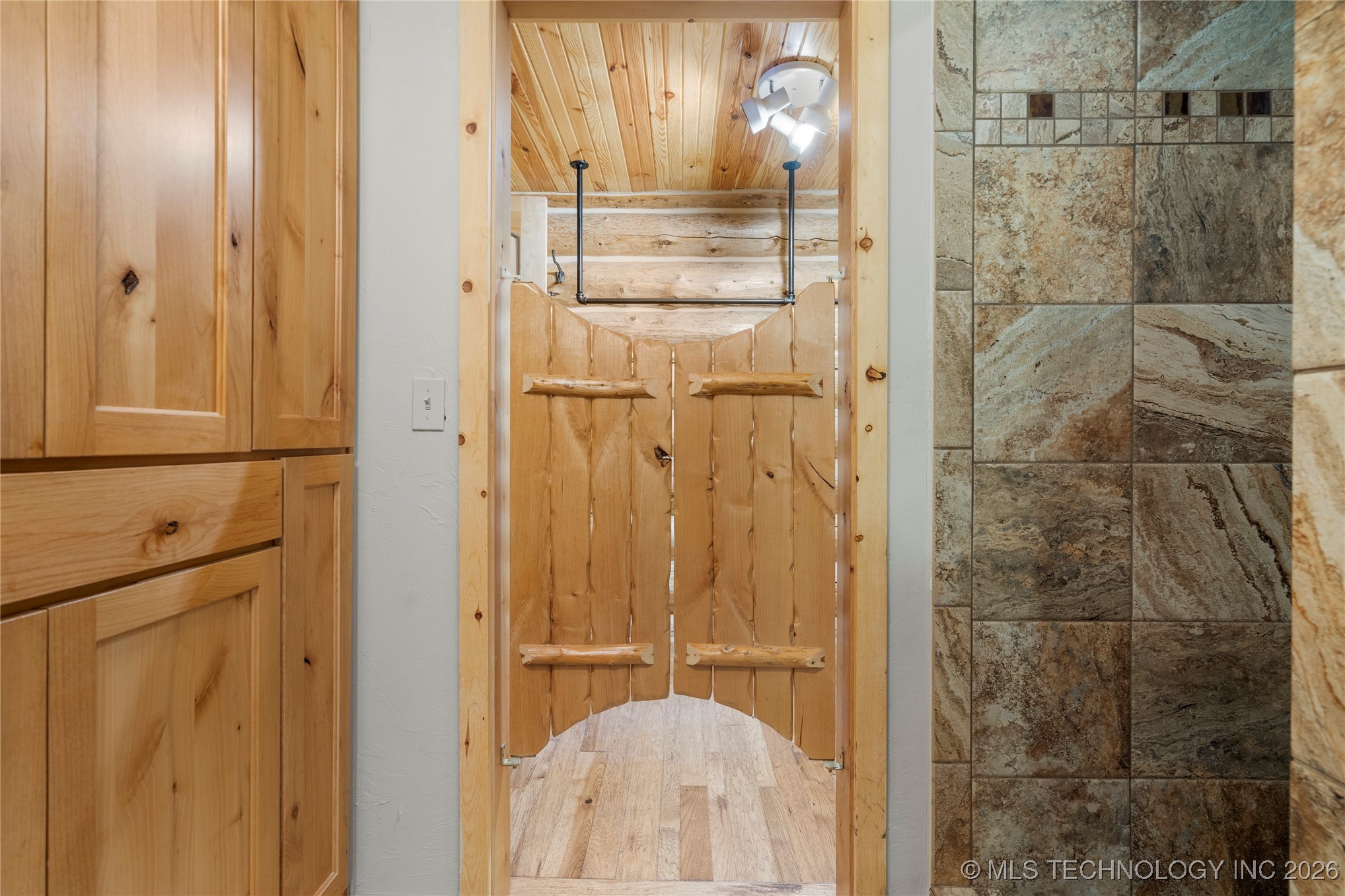 72860 S 220 Road Property Photo 26