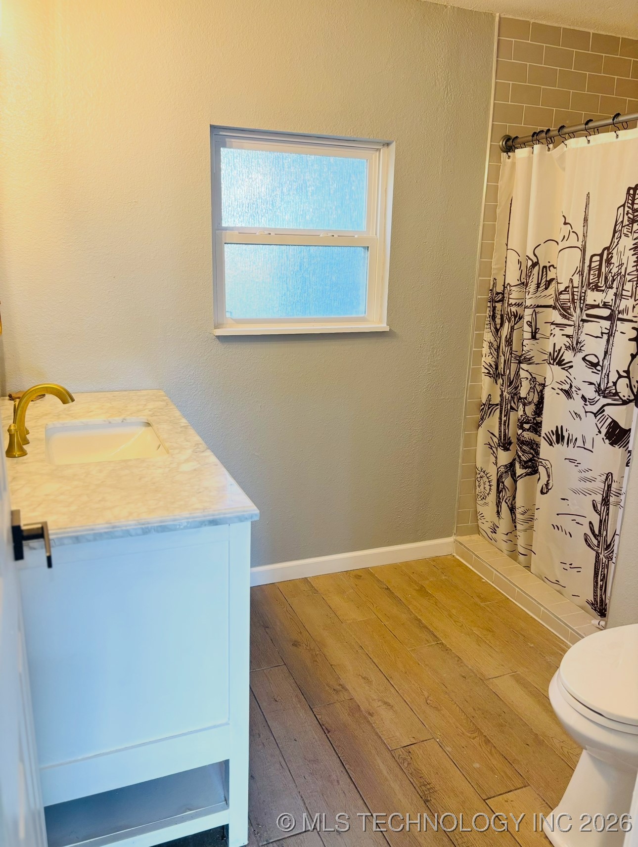 110 N 65th West Avenue Property Photo 14