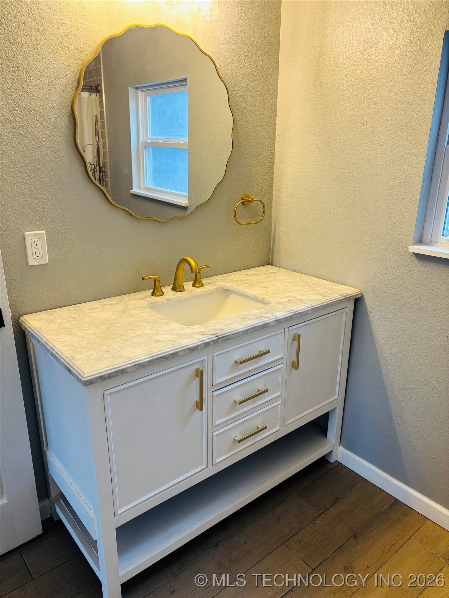 110 N 65th West Avenue Property Photo 31