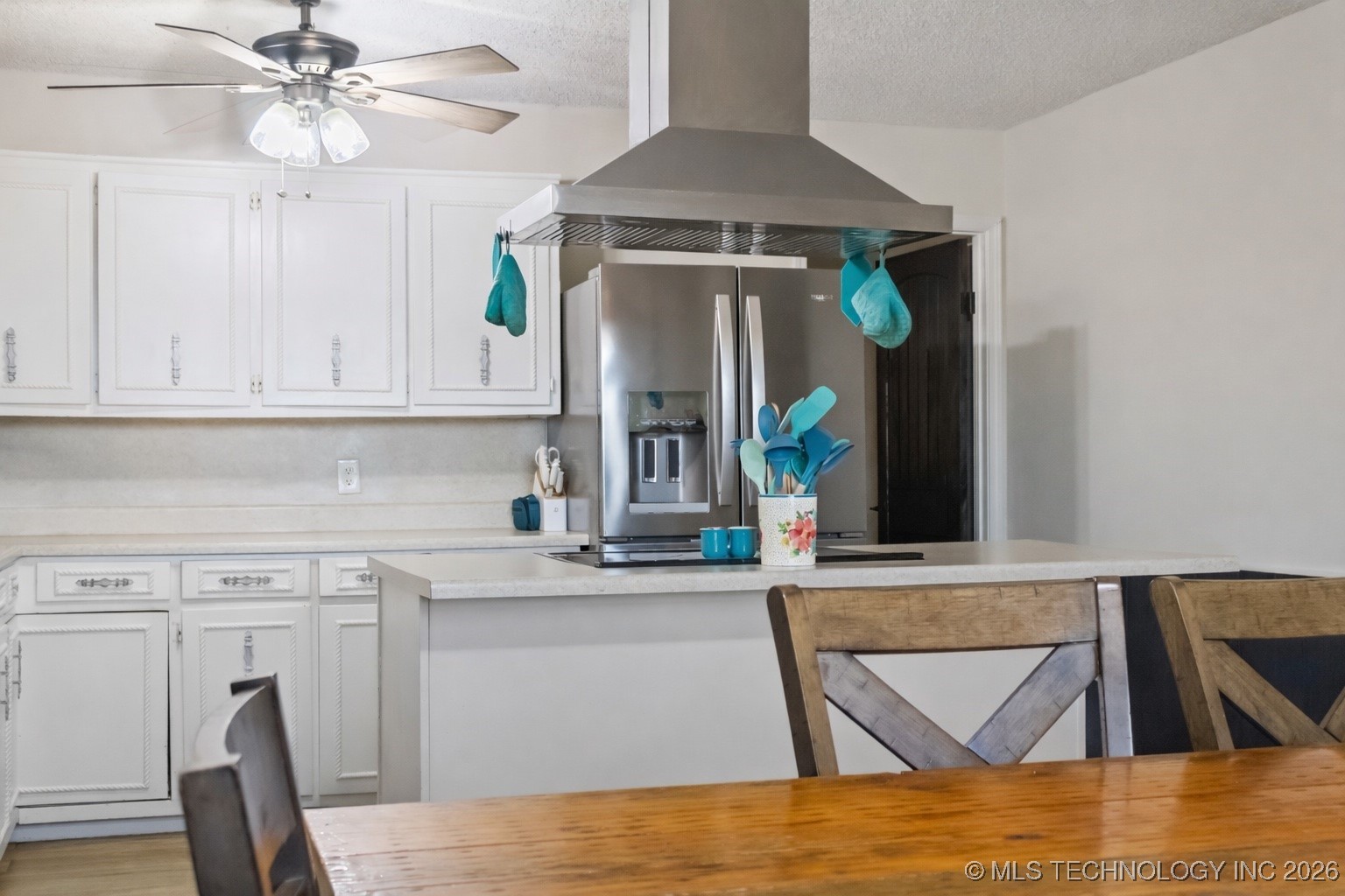 606 E Main Property Photo 7