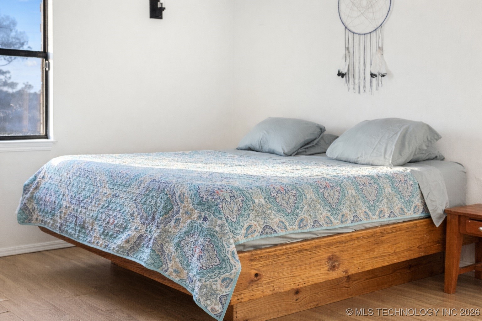 606 E Main Property Photo 10