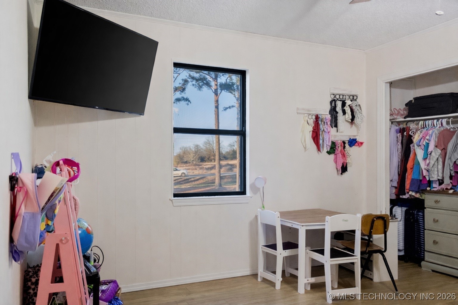 606 E Main Property Photo 14