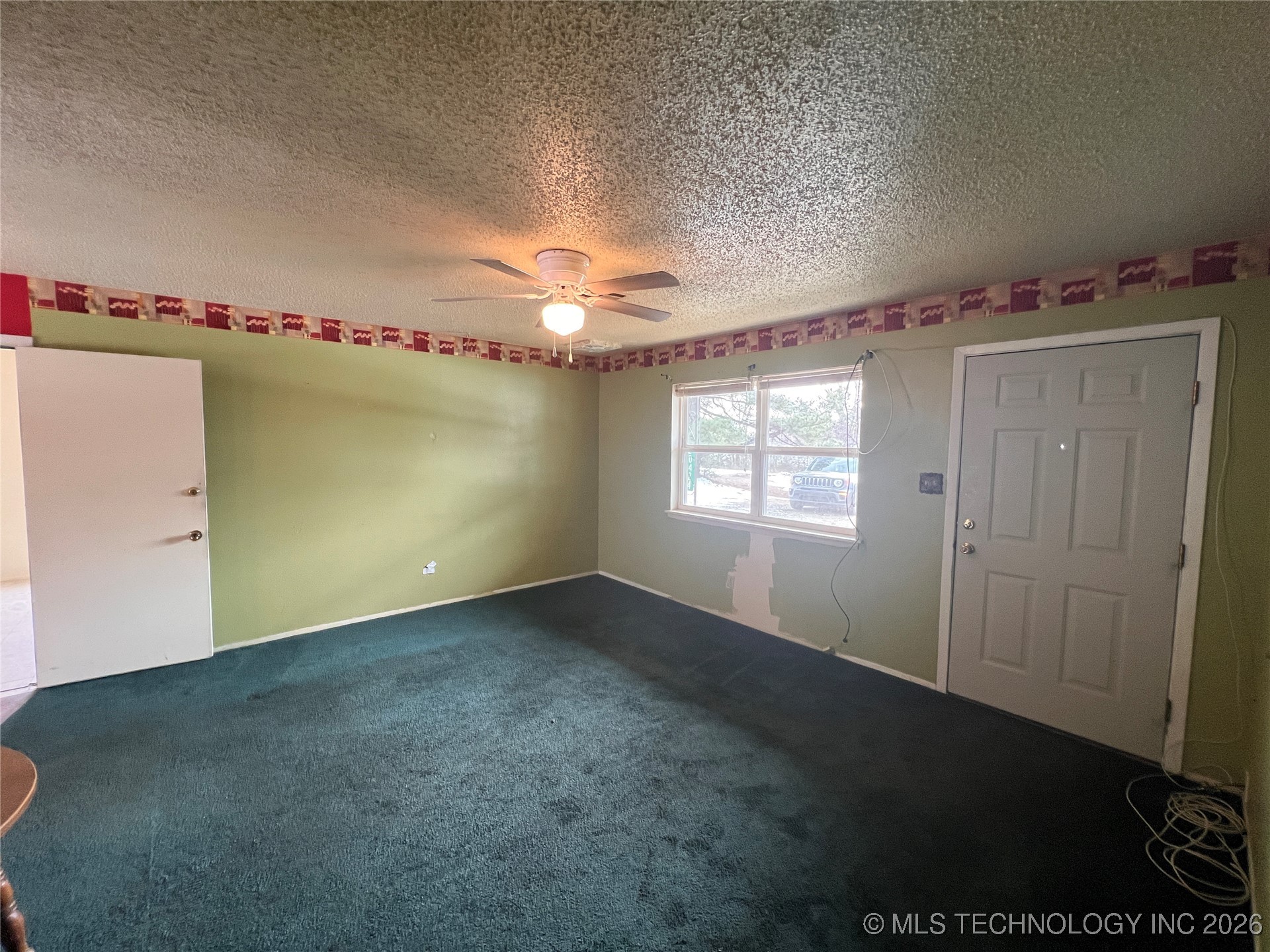 20425 P 9 B Property Photo 3