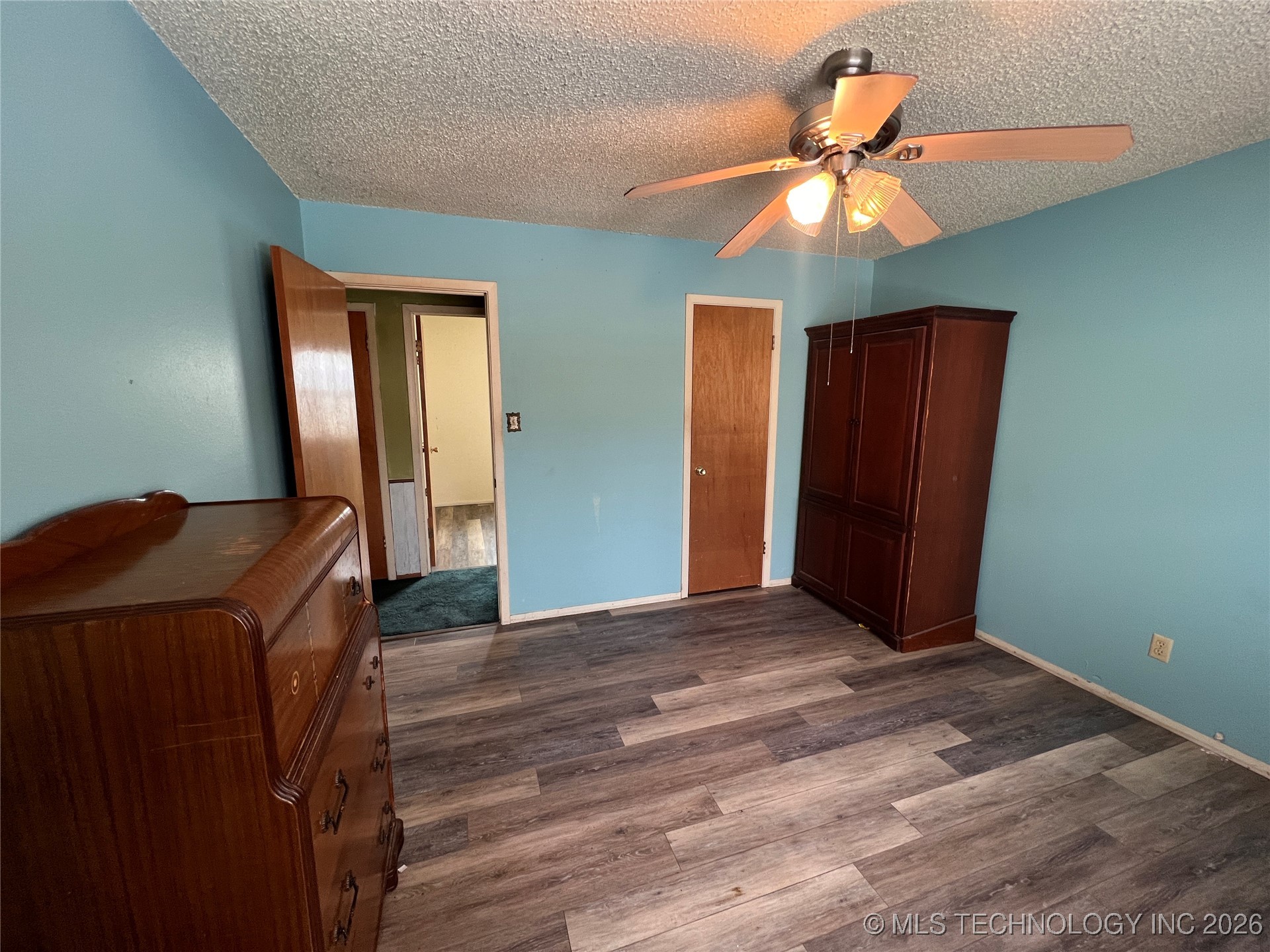 20425 P 9 B Property Photo 7