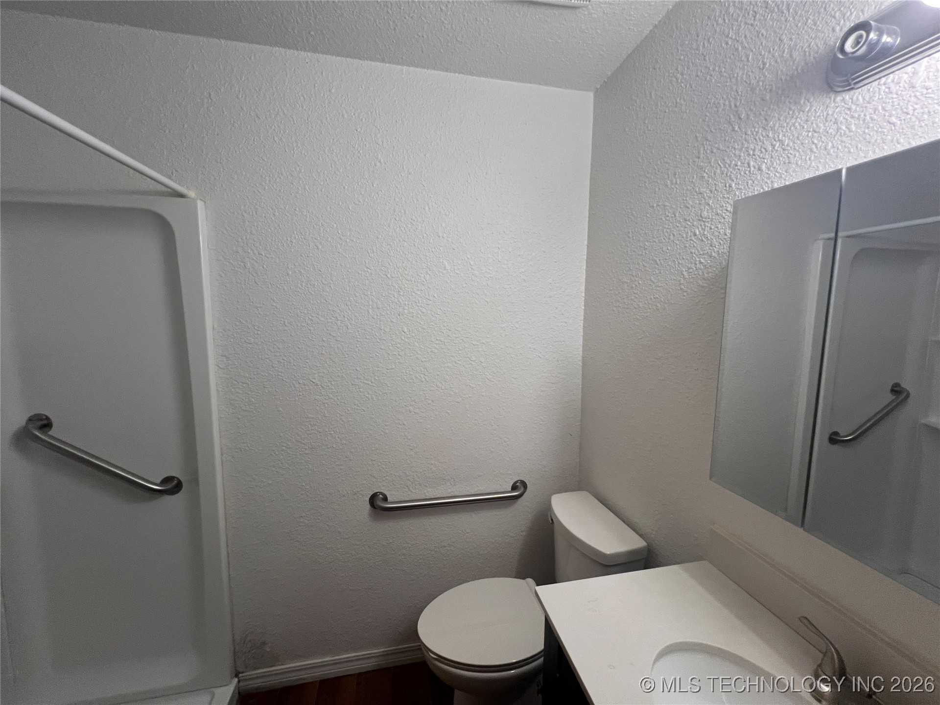 20425 P 9 B Property Photo 8