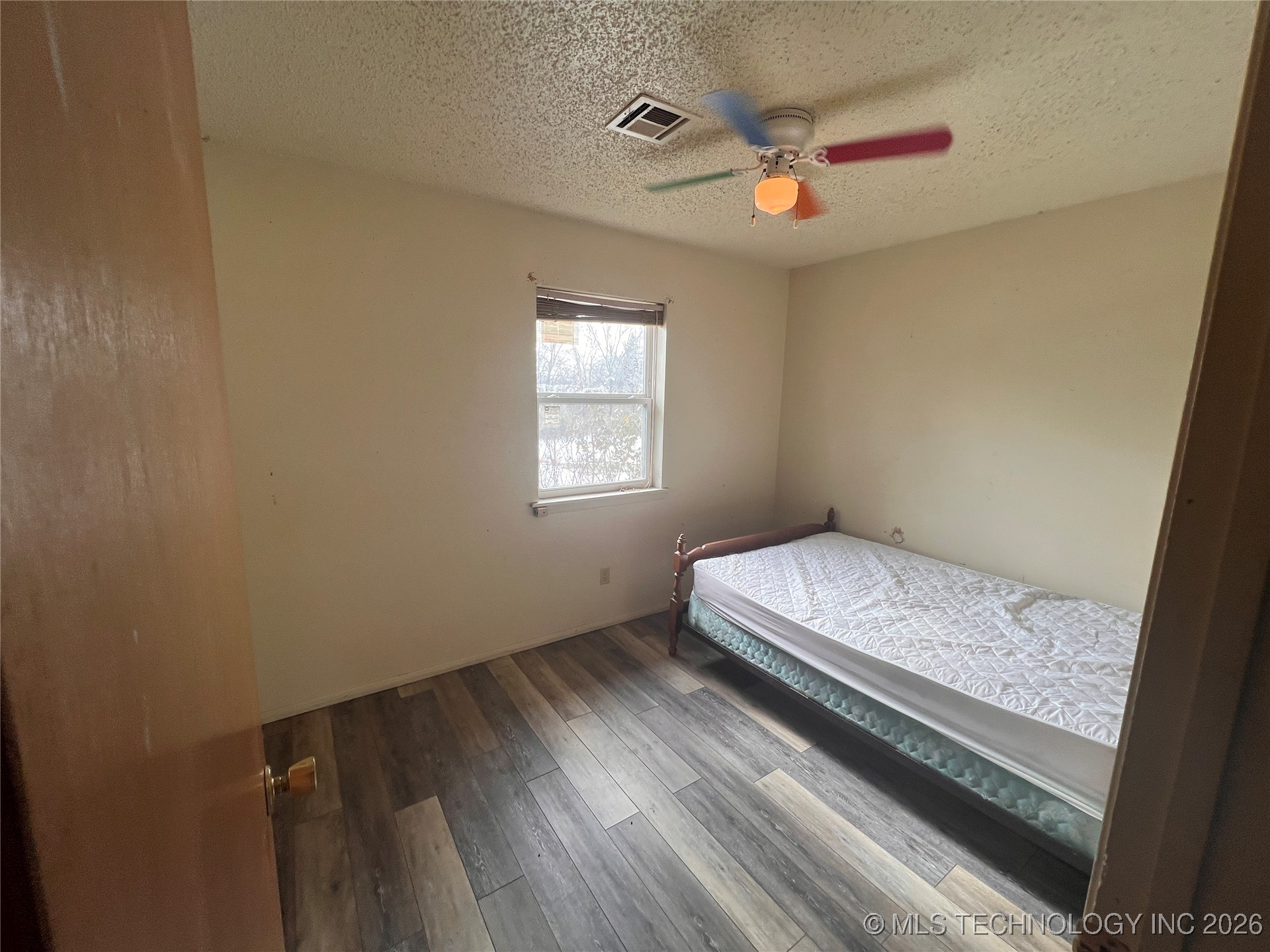 20425 P 9 B Property Photo 9