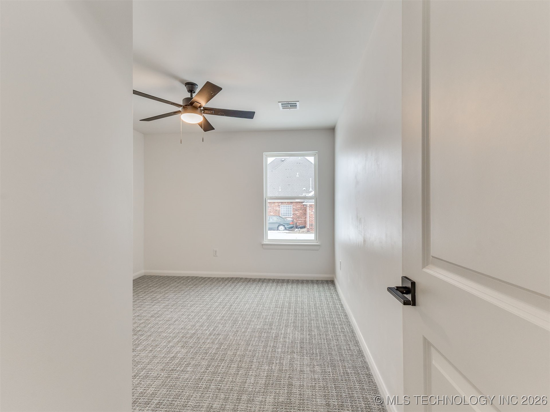 730 E 38th Street N Property Photo 19