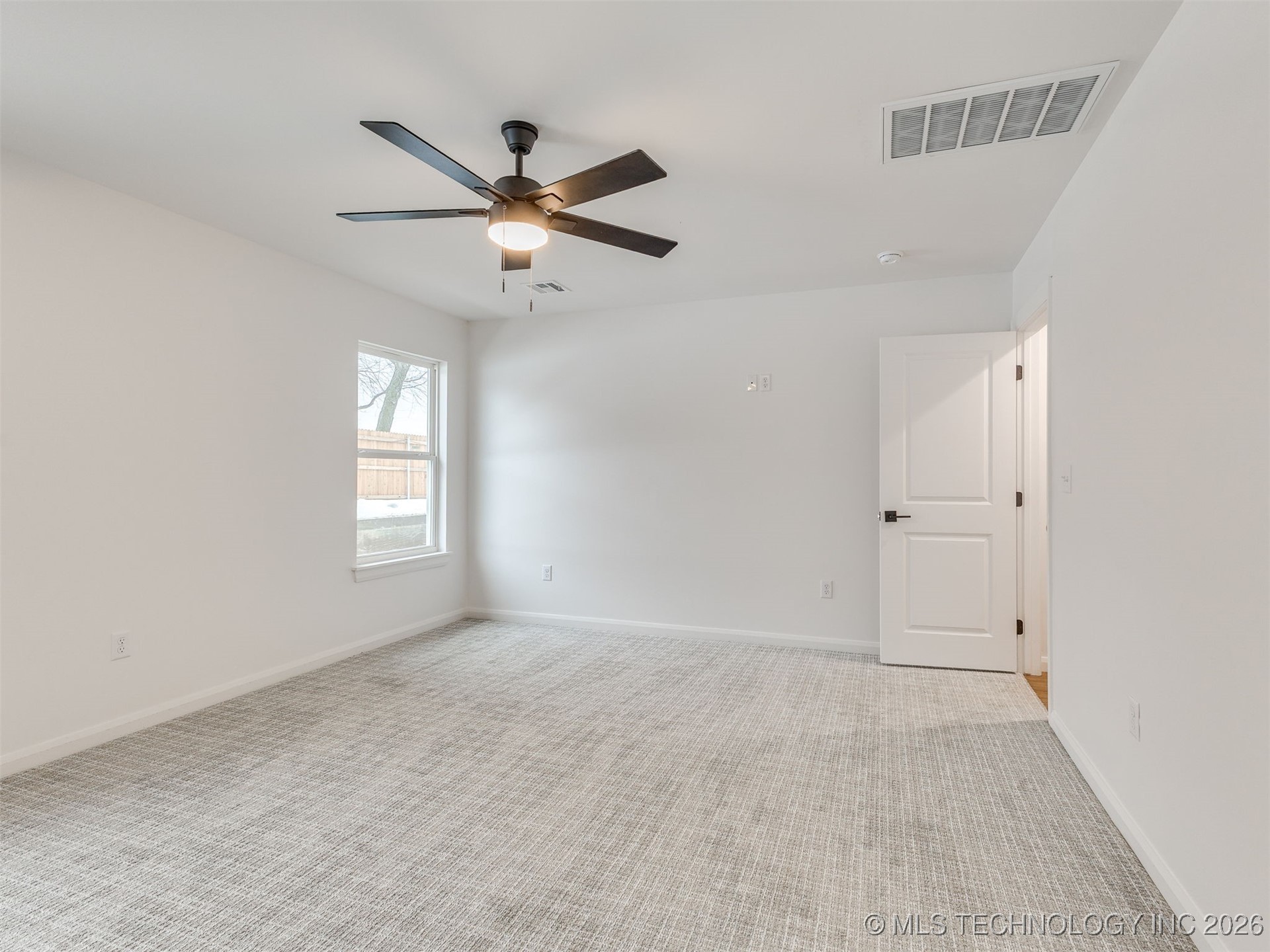 730 E 38th Street N Property Photo 26