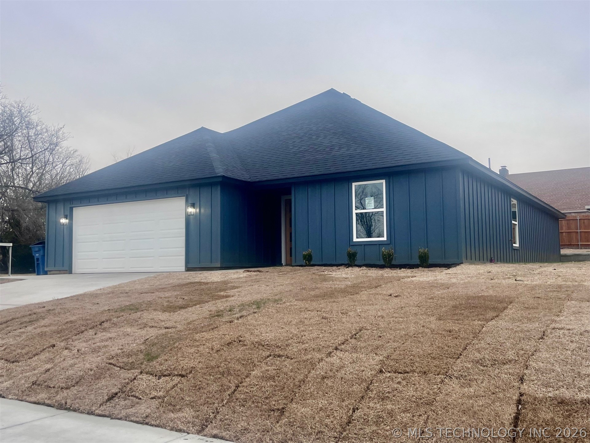 730 E 38th Street N Property Photo 31