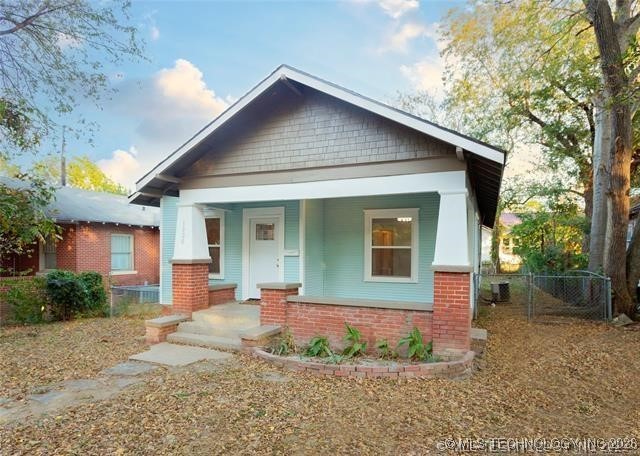 1020 S 6th Property Photo 2