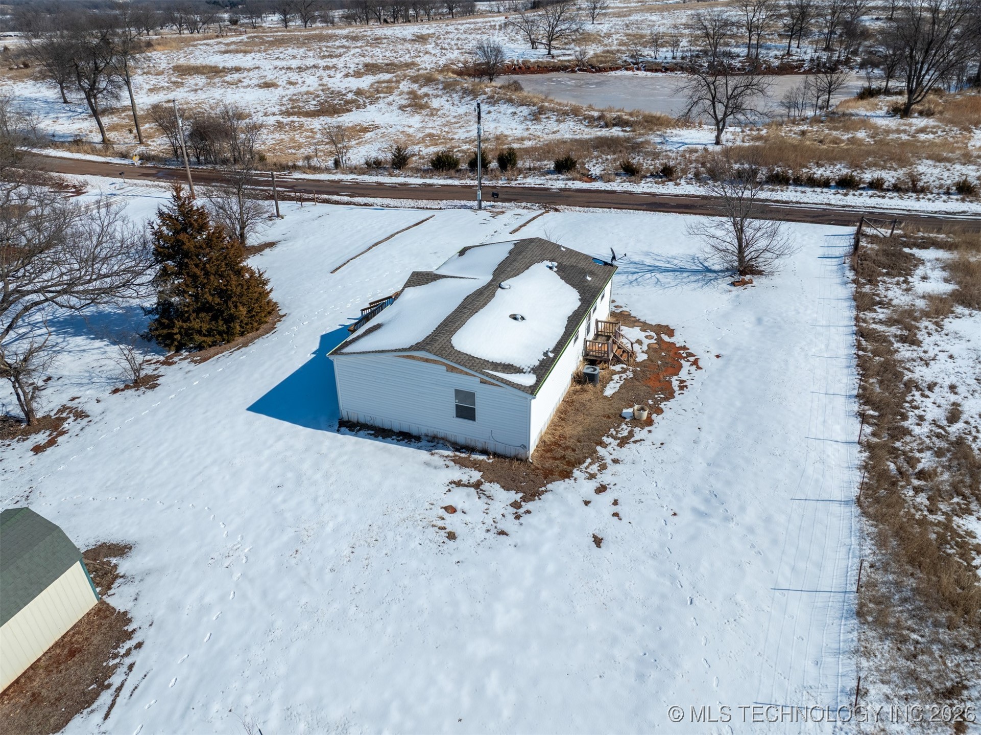 15919 Sooner Avenue Property Photo 9