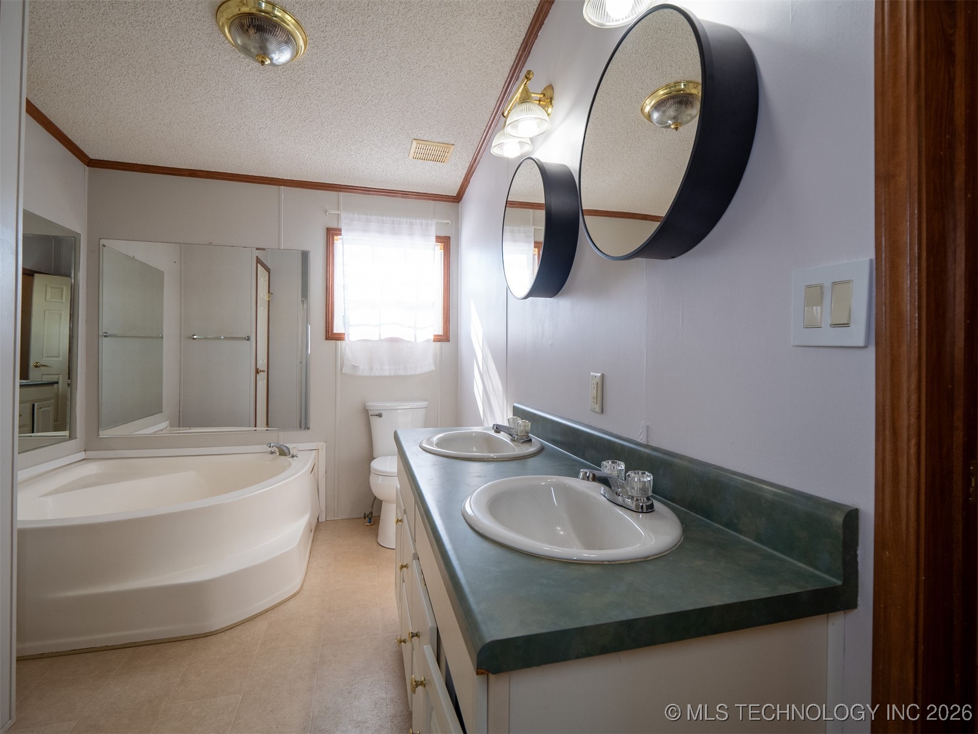 15919 Sooner Avenue Property Photo 58