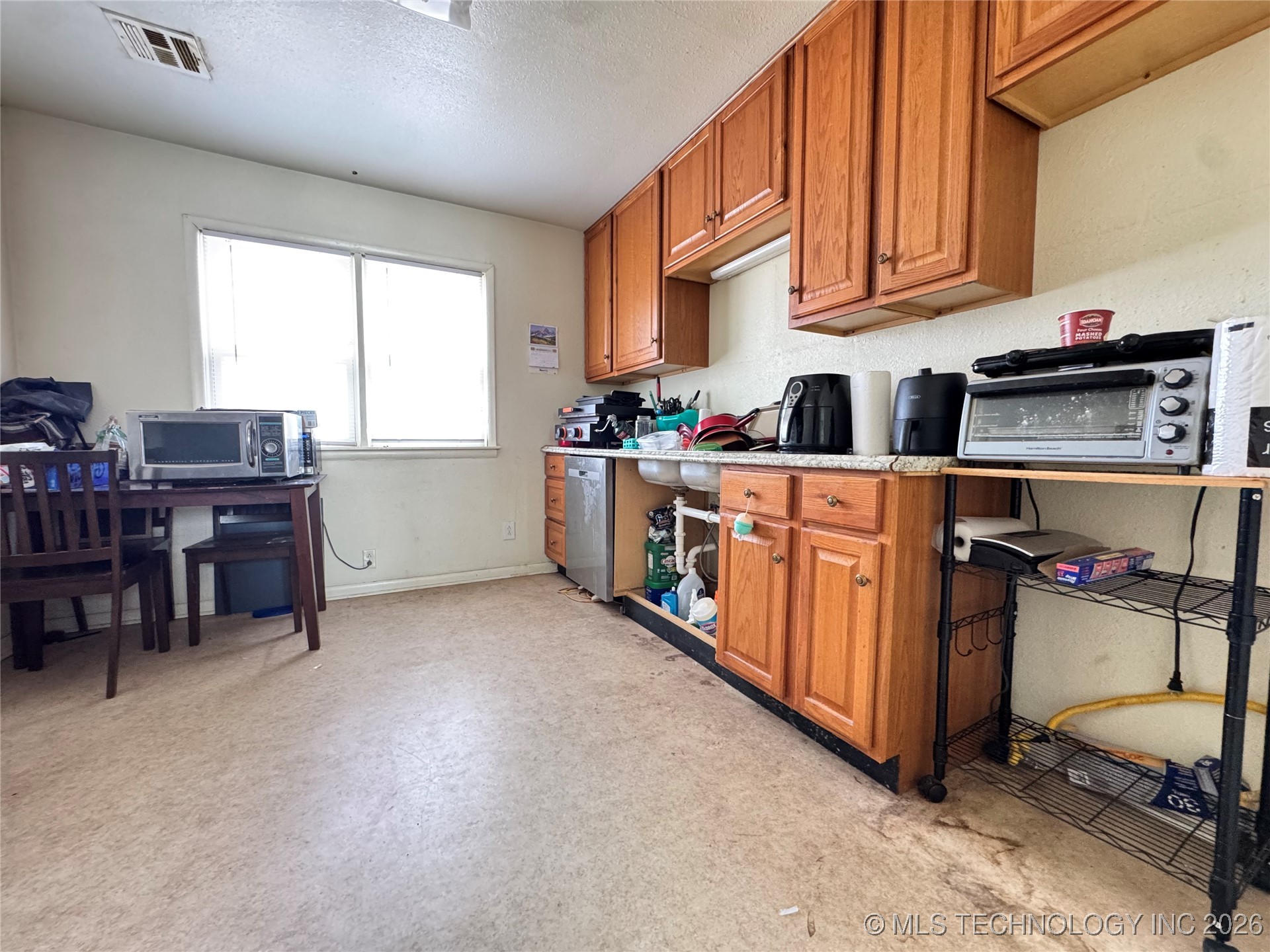 435 S Maple Street Property Photo 4