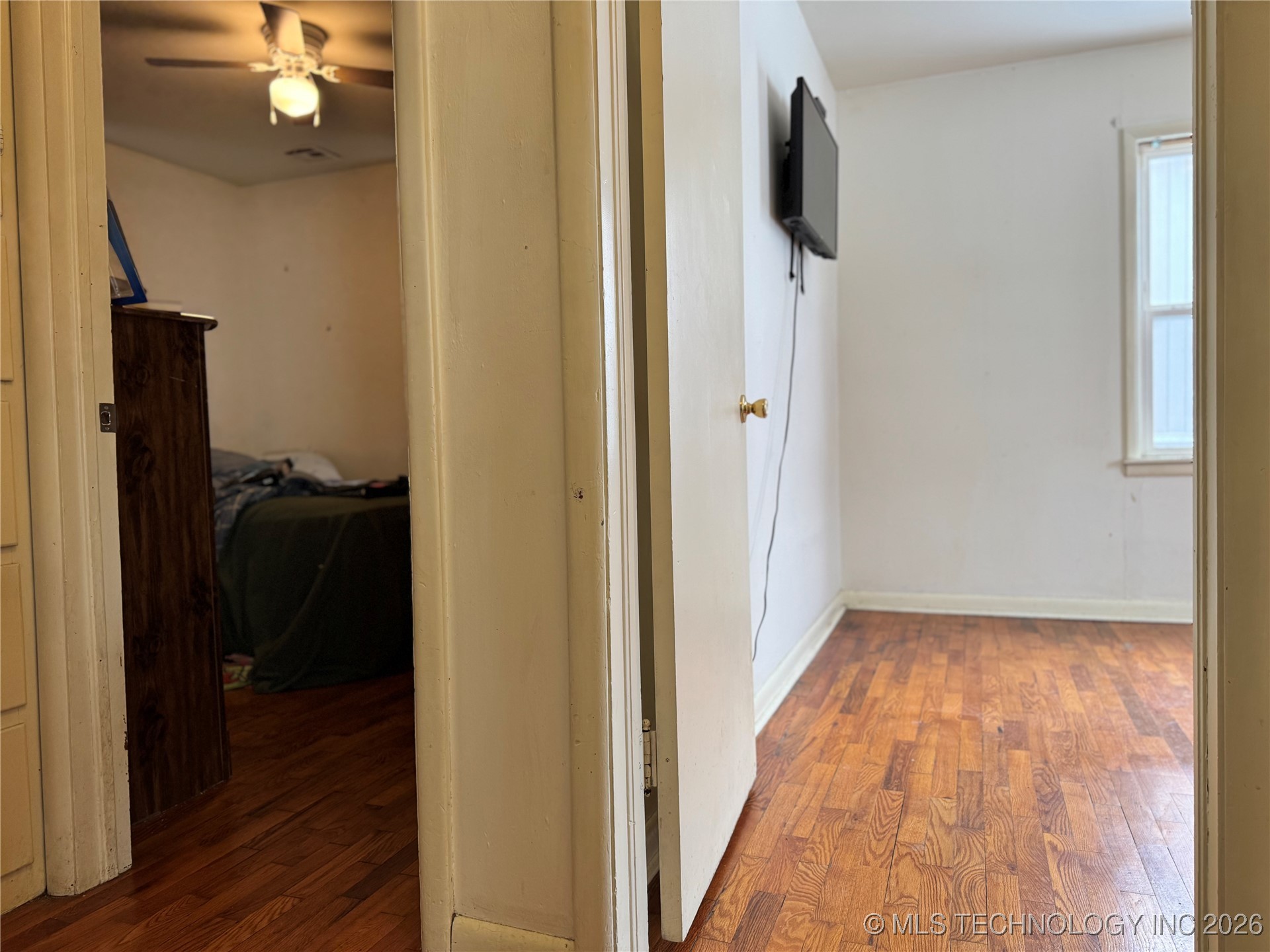 435 S Maple Street Property Photo 6