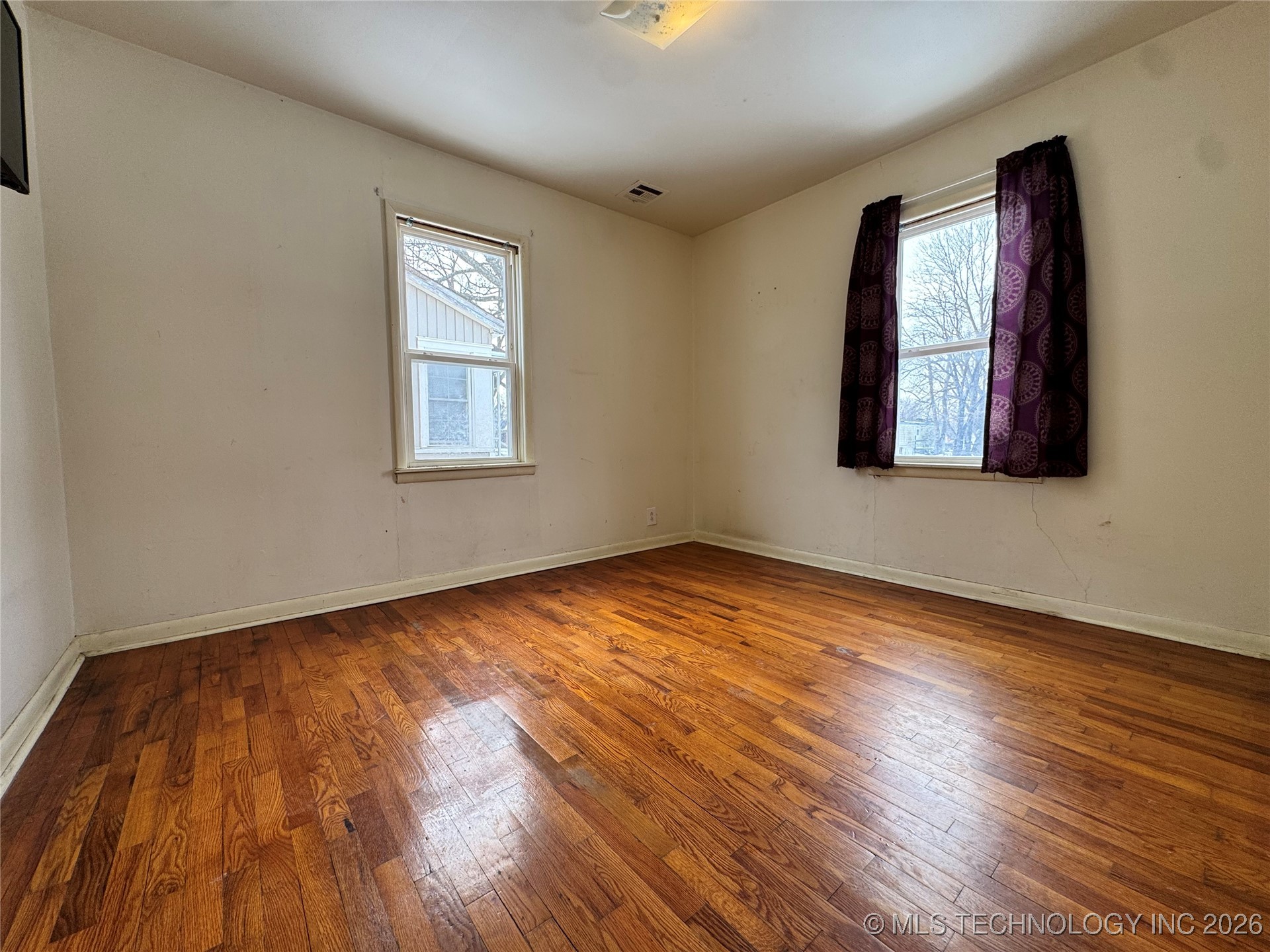 435 S Maple Street Property Photo 7