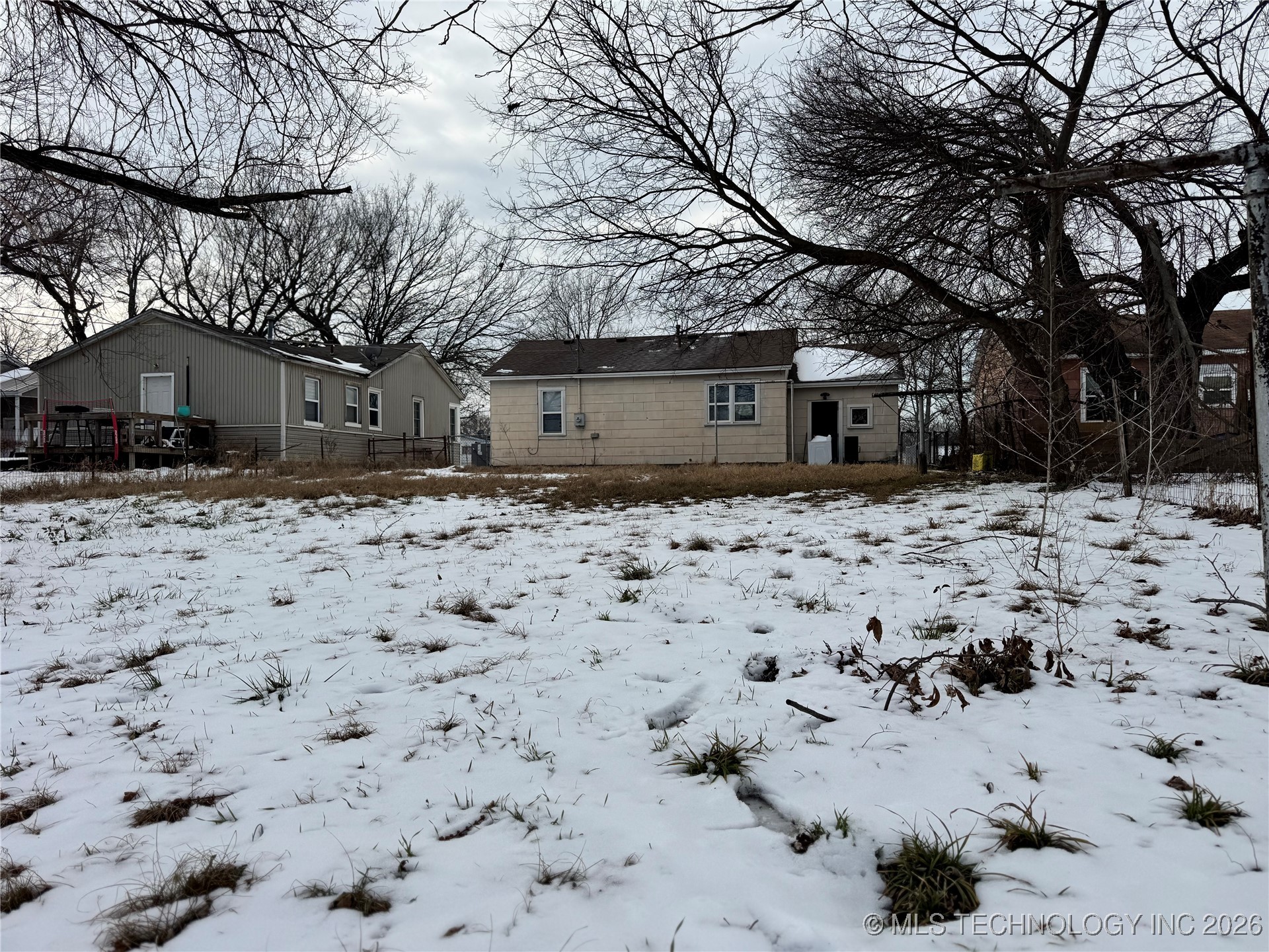 435 S Maple Street Property Photo 20