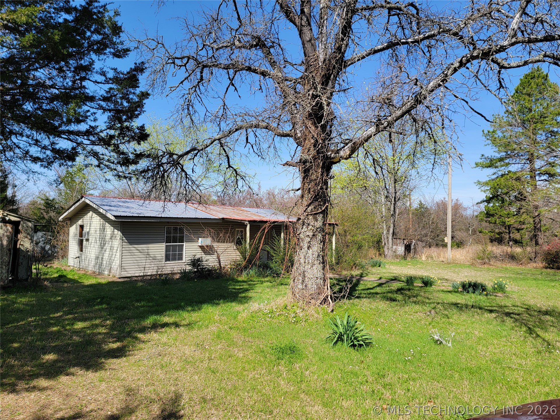 98904 S 4439 Road Property Photo 18