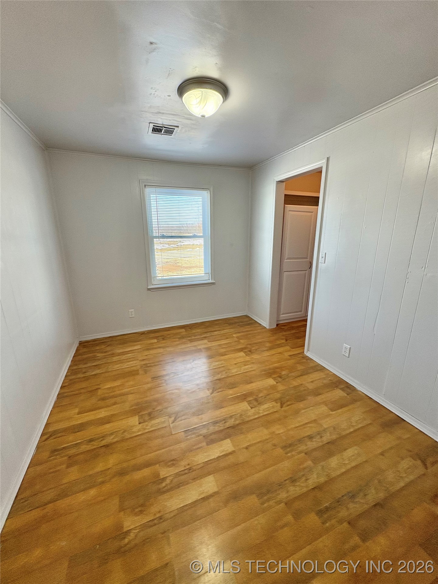 313 E Ash Avenue Property Photo 7